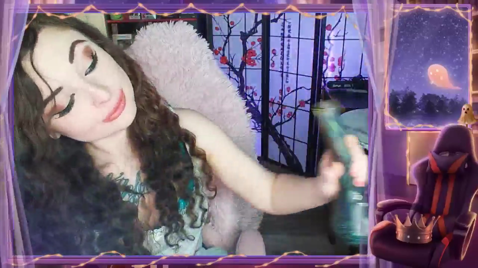 Gallery image thumbnail from Elviraaa's myfreecams stream on, 04/20/2025, 12:05 image 18 of 20