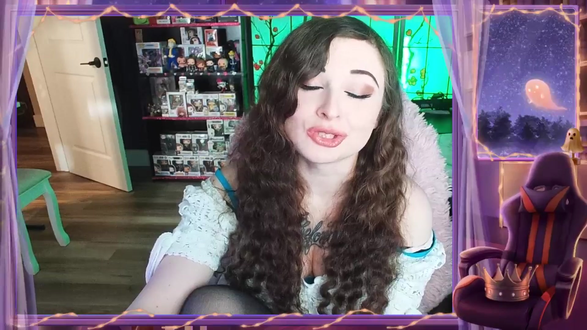 Gallery image thumbnail from Elviraaa's myfreecams stream on, 04/20/2025, 12:05 image 9 of 20