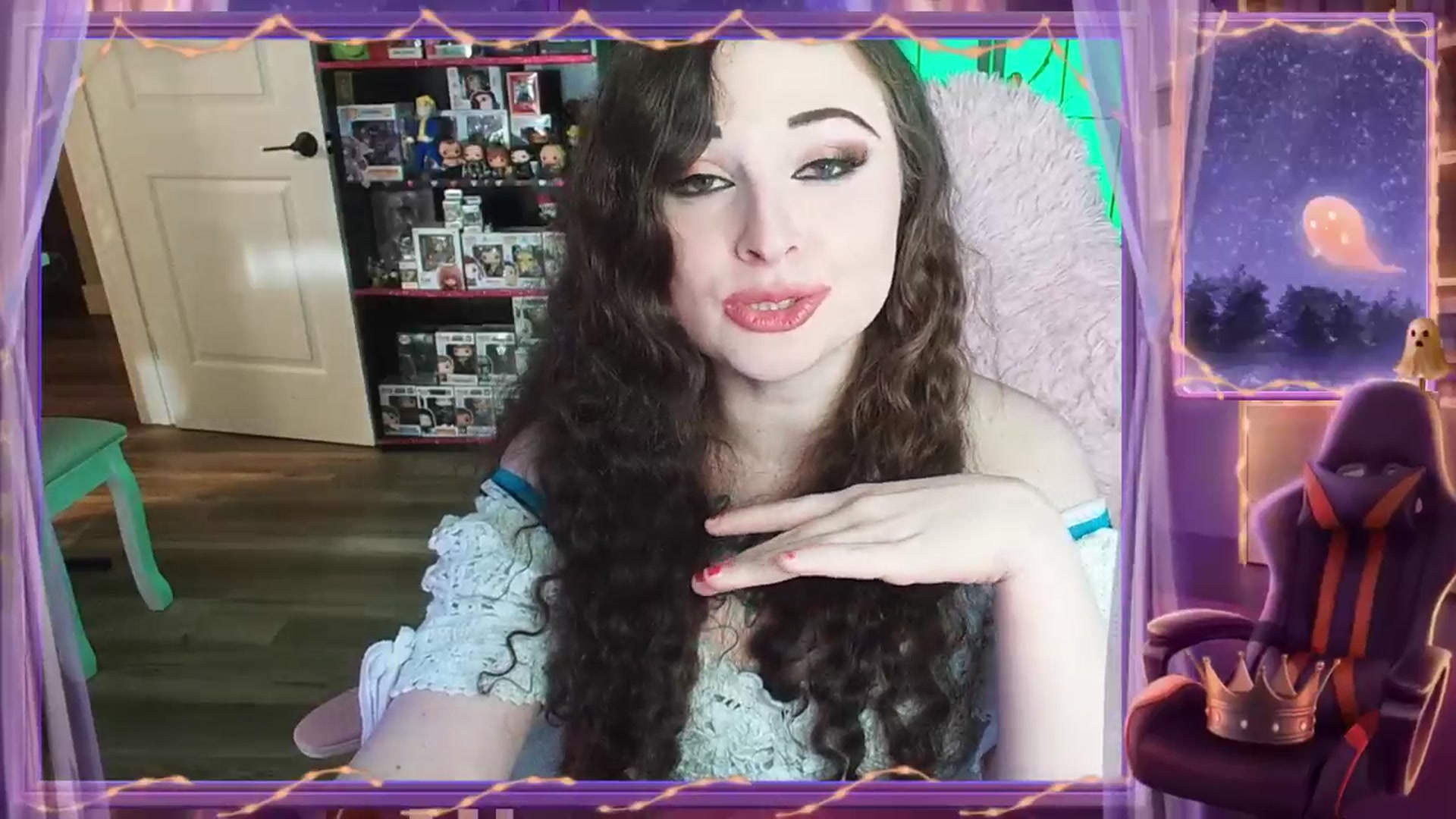 Gallery image thumbnail from Elviraaa's myfreecams stream on, 04/20/2025, 12:05 image 6 of 20