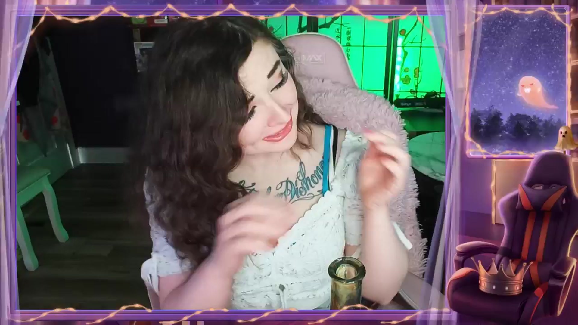 Gallery image thumbnail from Elviraaa's myfreecams stream on, 04/20/2025, 12:05 image 2 of 20