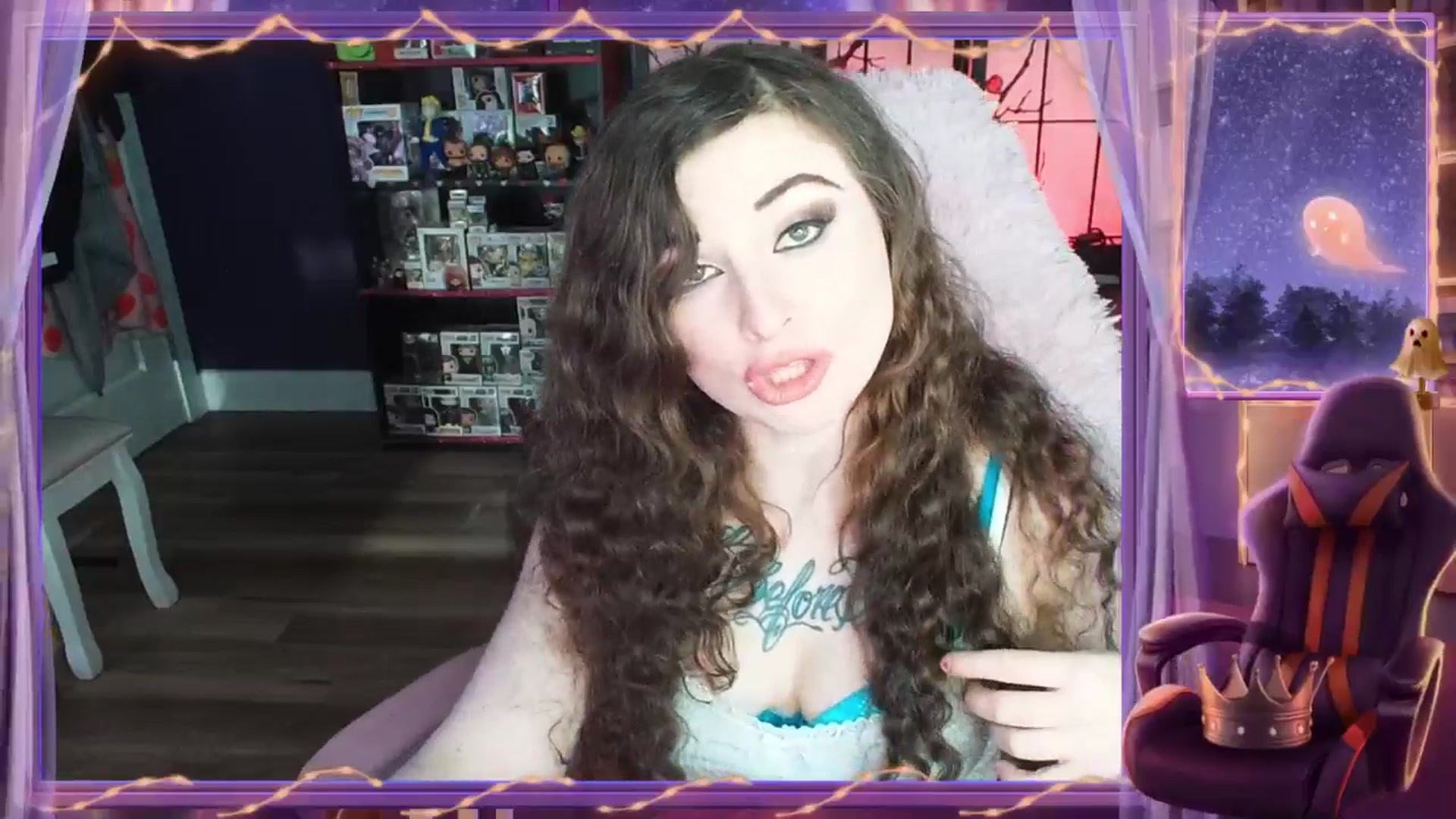 Gallery image thumbnail from Elviraaa's myfreecams stream on, 04/20/2025, 12:05 image 14 of 20