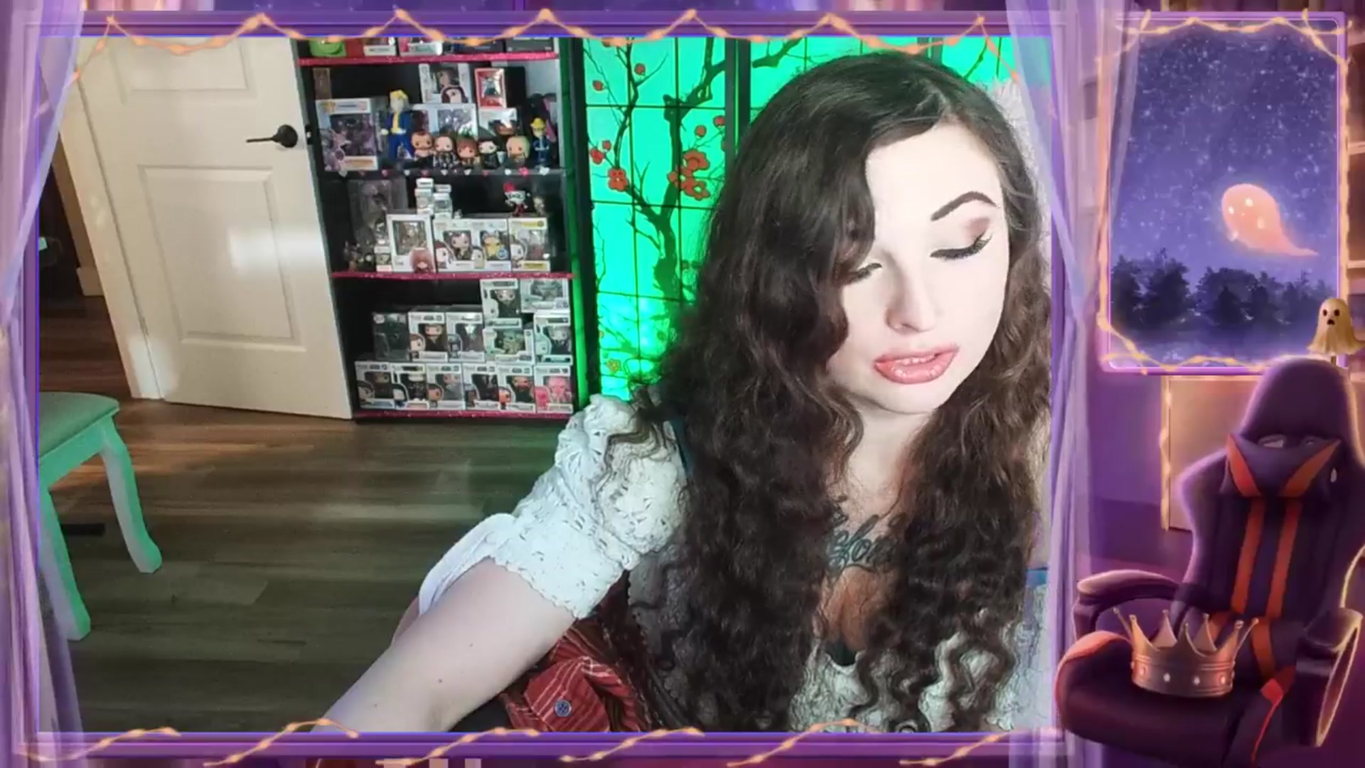 Gallery image thumbnail from Elviraaa's myfreecams stream on, 04/20/2025, 12:05 image 7 of 20