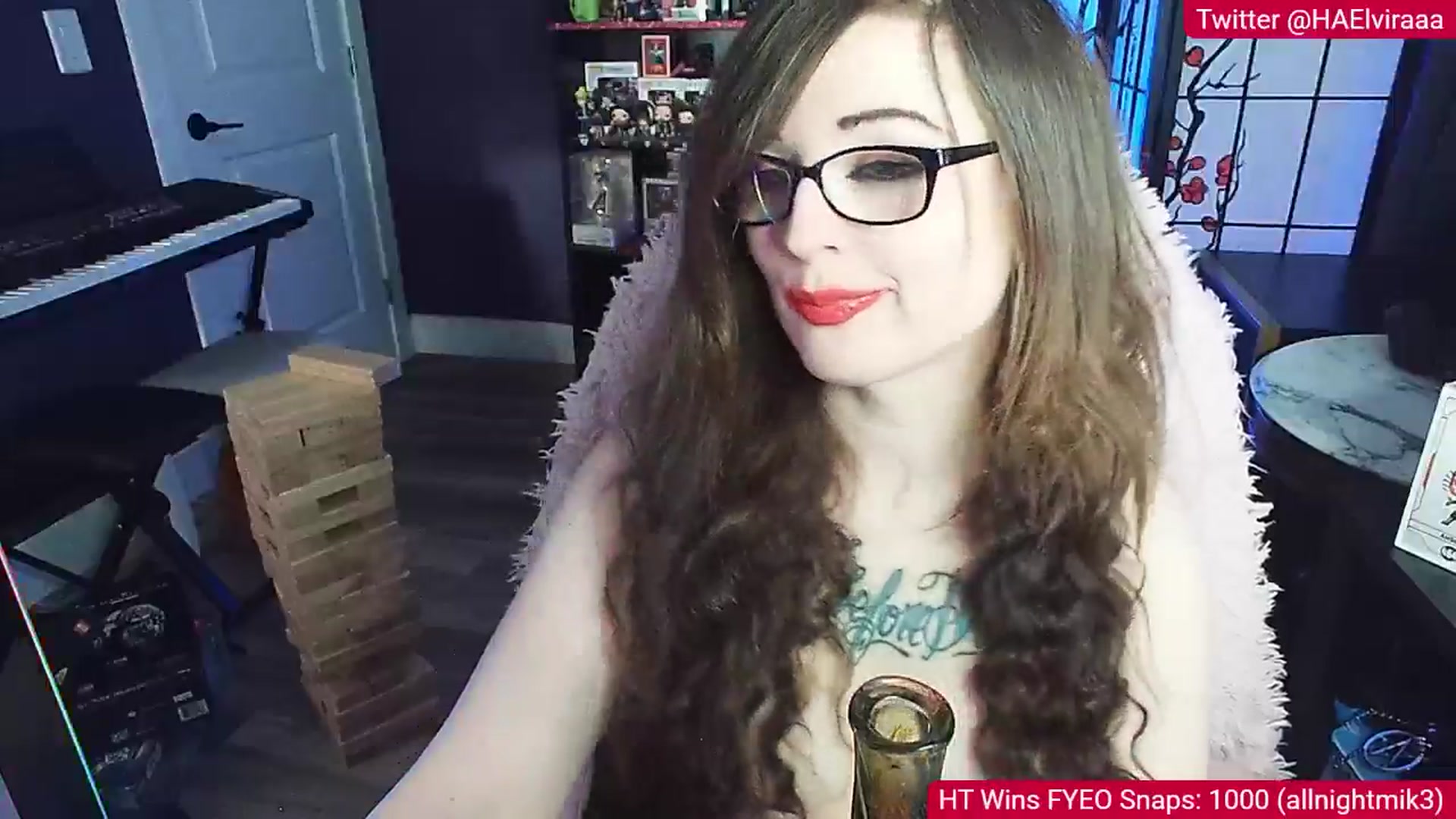 Gallery image thumbnail from Elviraaa's myfreecams stream on, 11/09/2025, 12:34 image 9 of 20