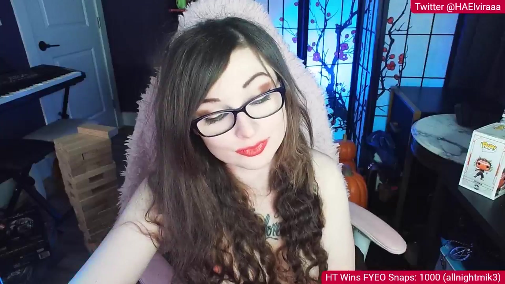 Gallery image thumbnail from Elviraaa's myfreecams stream on, 11/09/2025, 12:34 image 12 of 20