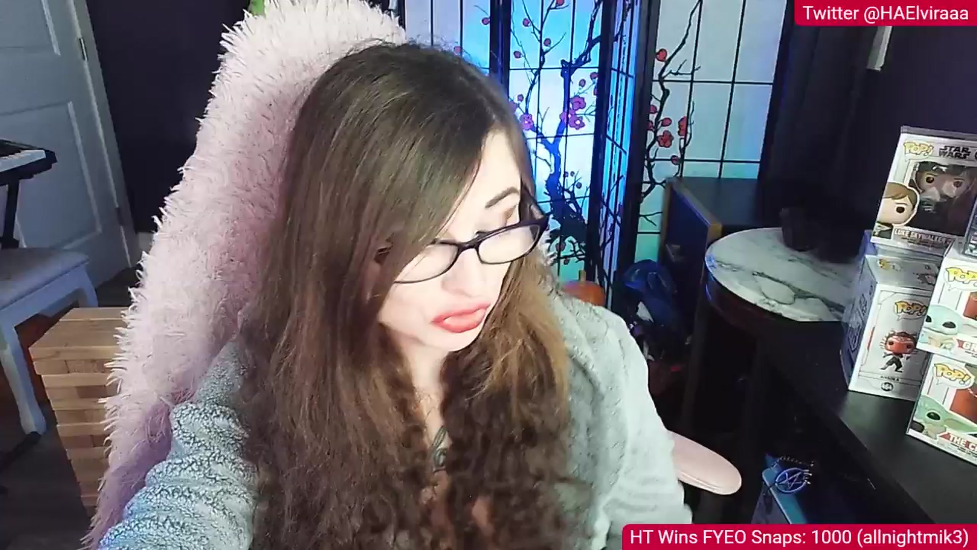 Gallery image thumbnail from Elviraaa's myfreecams stream on, 11/09/2025, 12:34 image 1 of 20