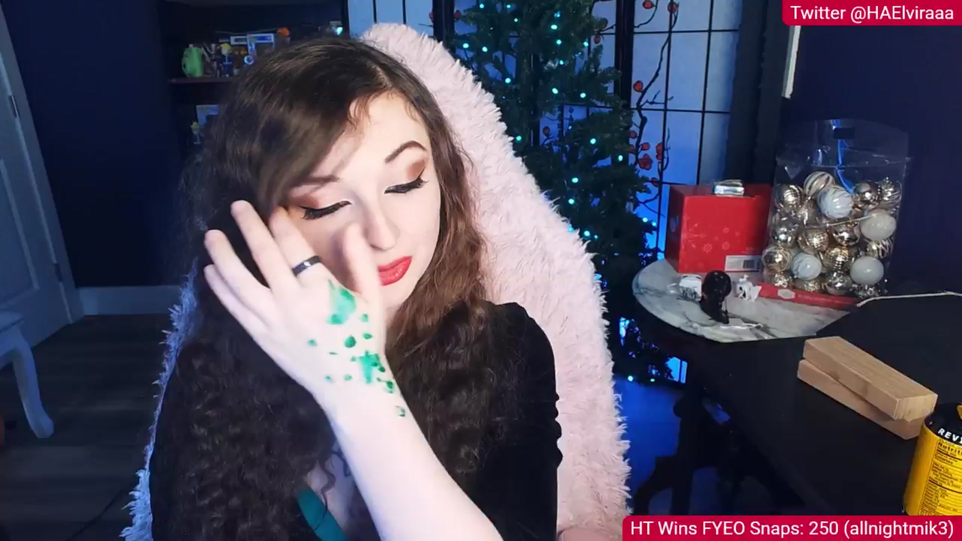 Gallery image thumbnail from Elviraaa's myfreecams stream on, 11/16/2025, 12:30 image 8 of 20