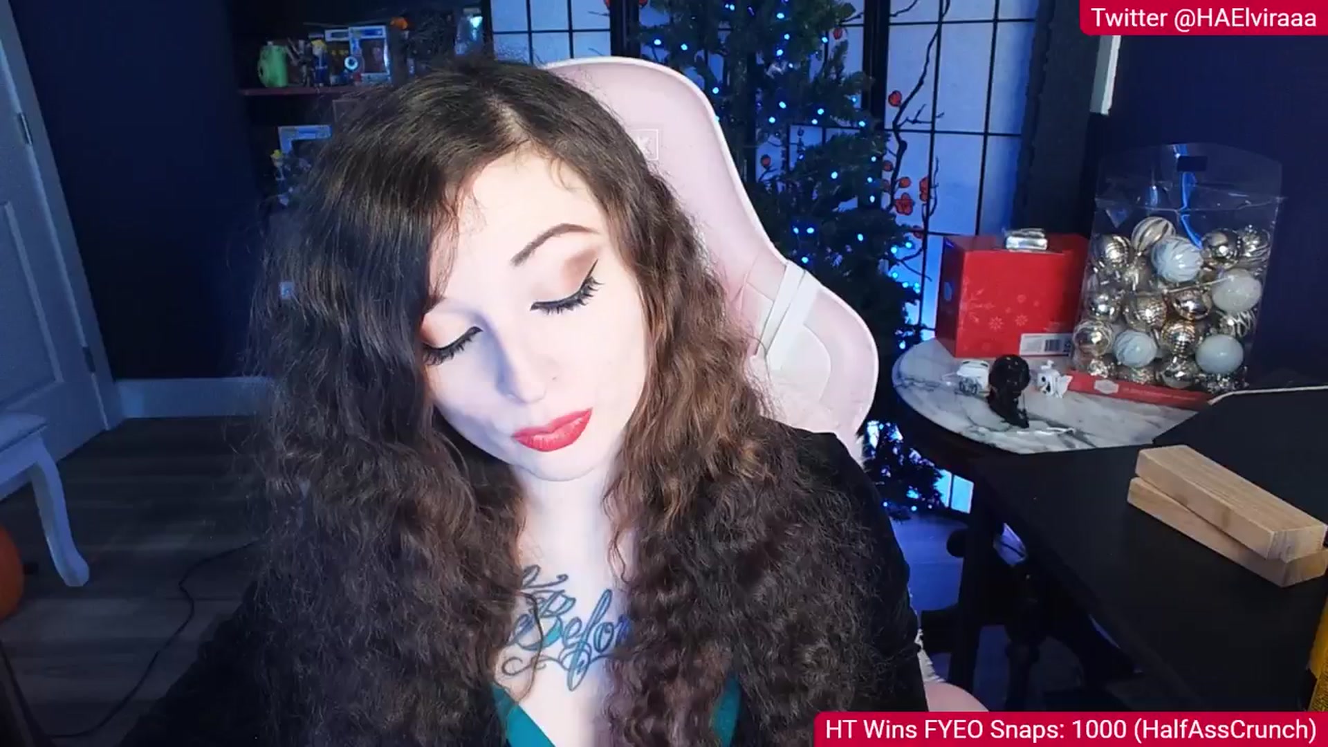 Gallery image thumbnail from Elviraaa's myfreecams stream on, 11/16/2025, 12:30 image 15 of 20
