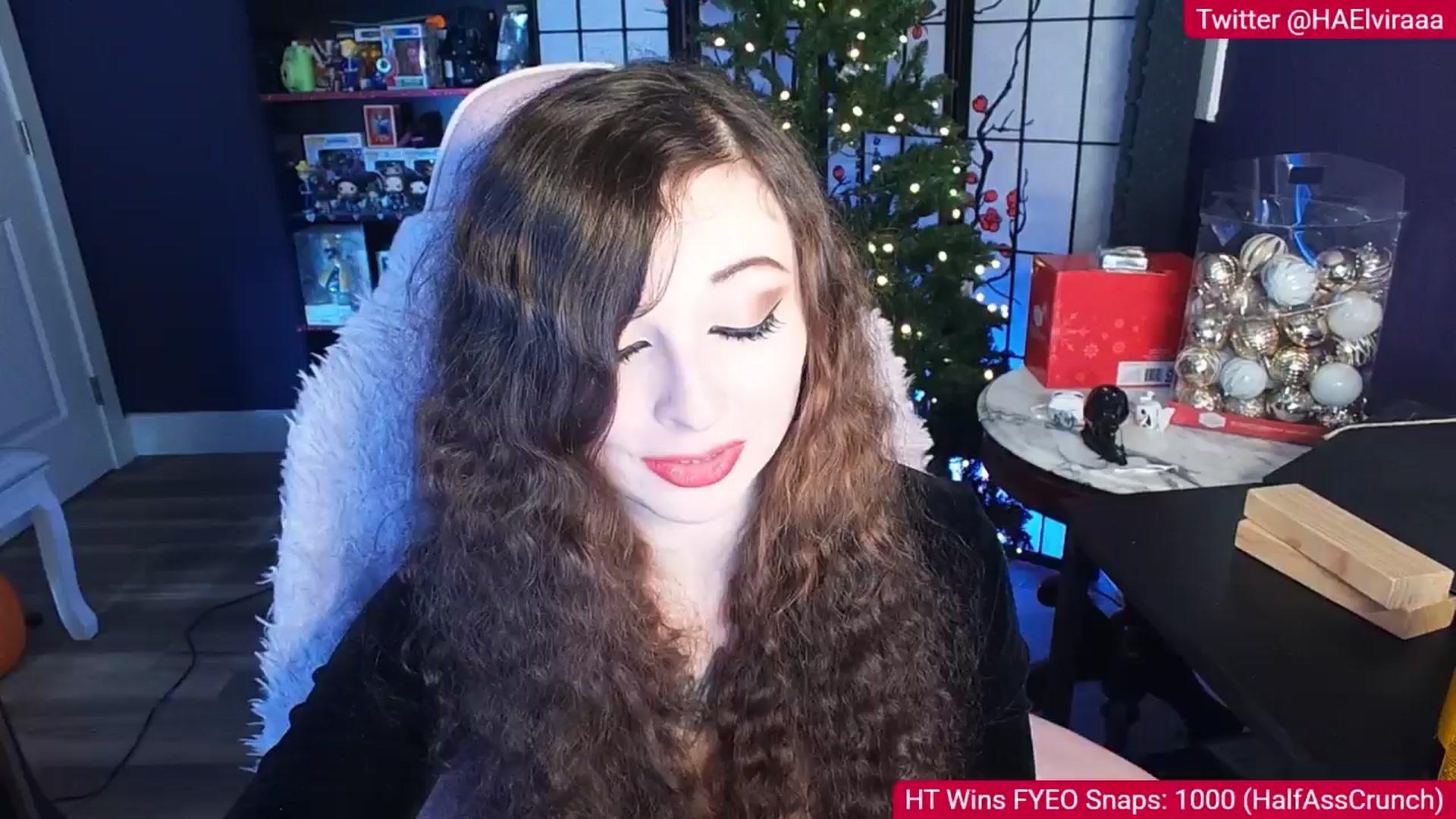 Gallery image thumbnail from Elviraaa's myfreecams stream on, 11/16/2025, 12:30 image 12 of 20