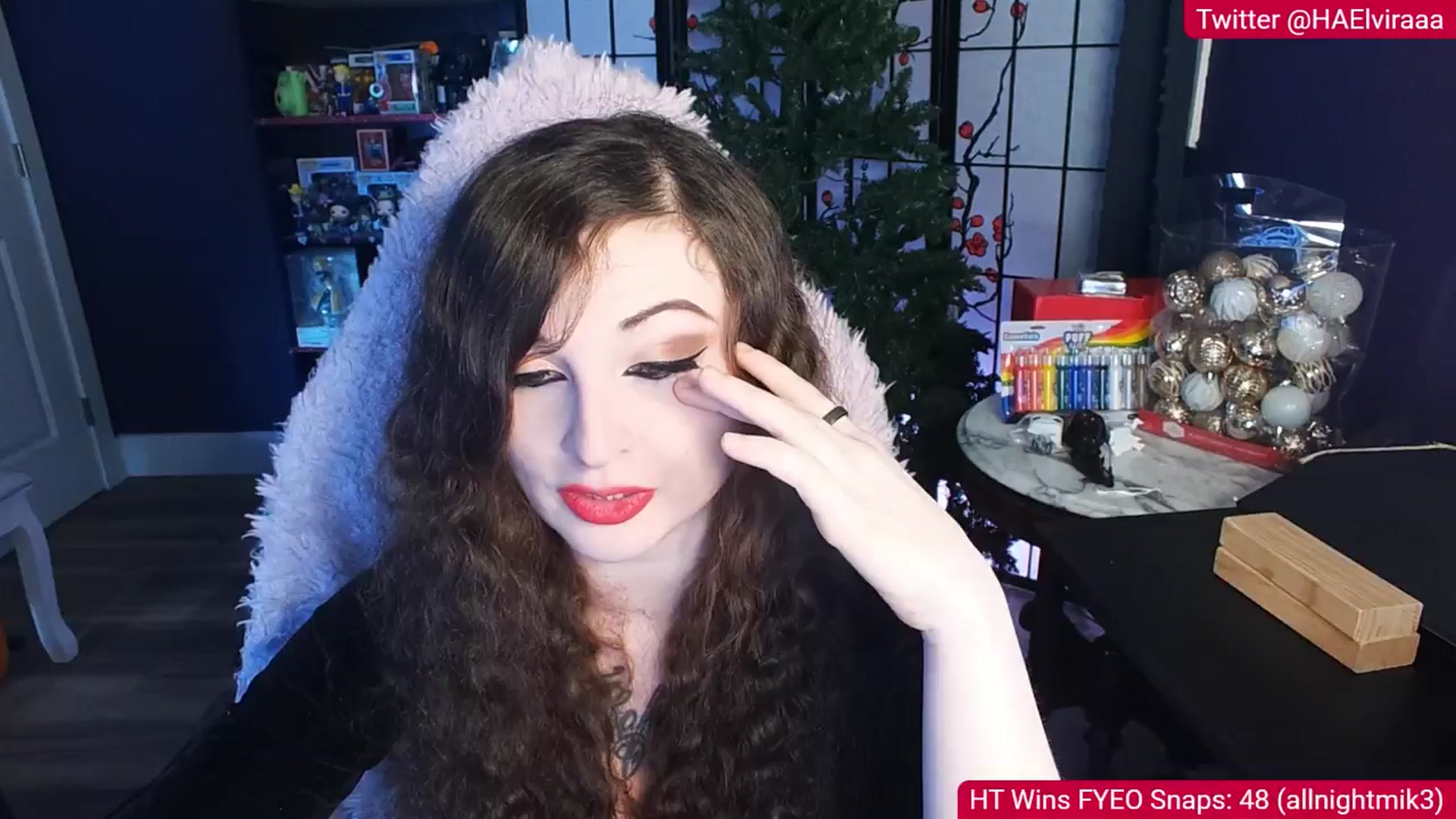 Gallery image thumbnail from Elviraaa's myfreecams stream on, 11/16/2025, 12:30 image 5 of 20