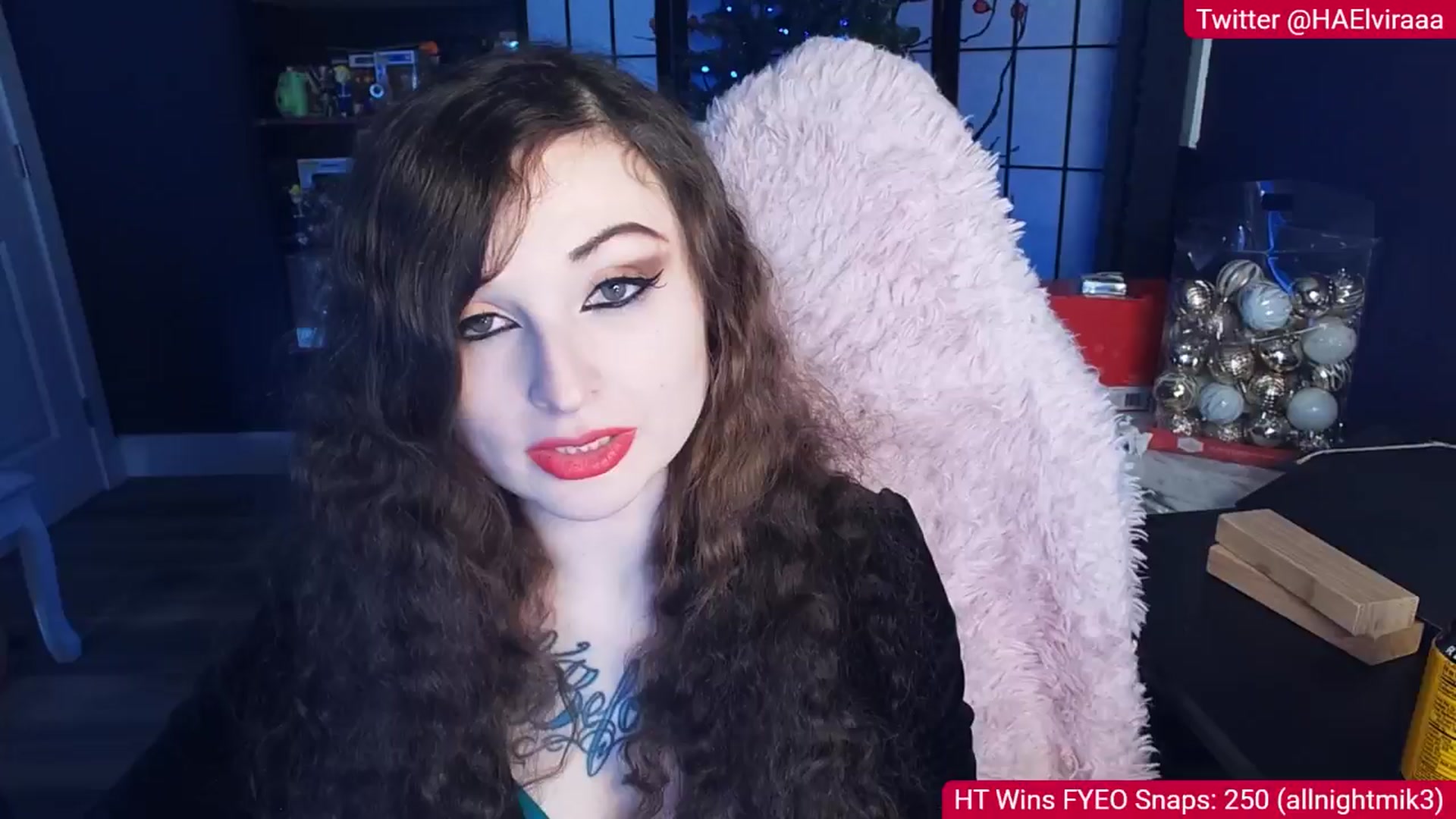 Gallery image thumbnail from Elviraaa's myfreecams stream on, 11/16/2025, 12:30 image 10 of 20