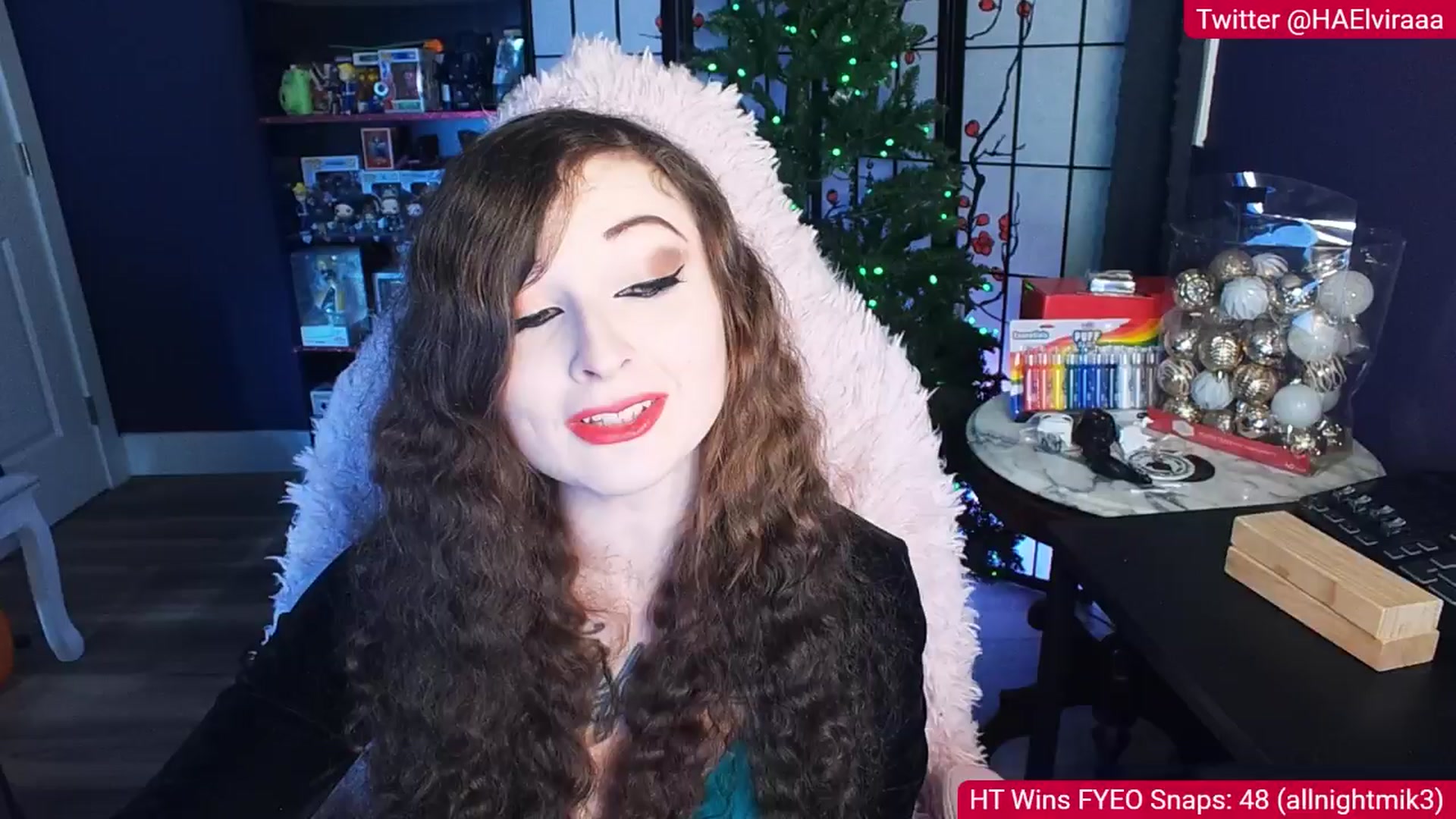 Gallery image thumbnail from Elviraaa's myfreecams stream on, 11/16/2025, 12:30 image 2 of 20