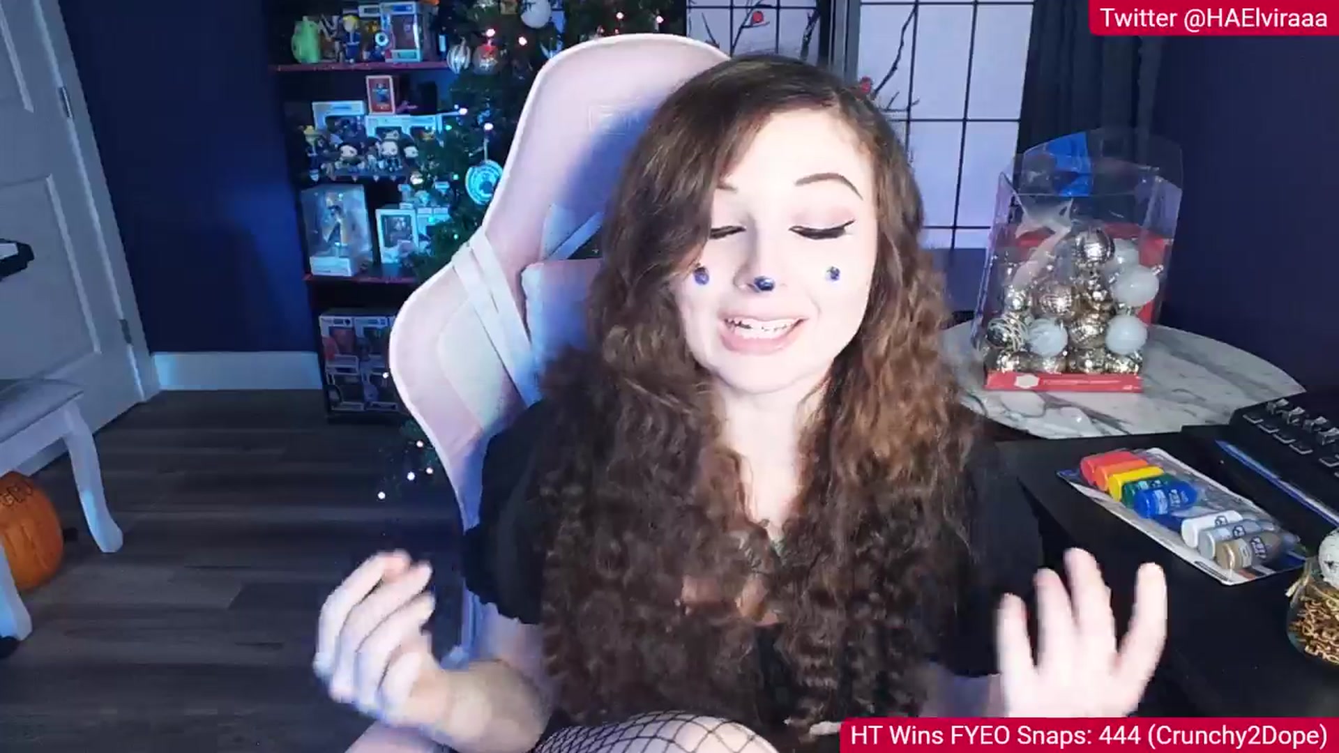 Gallery image thumbnail from Elviraaa's myfreecams stream on, 11/23/2025, 12:53 image 17 of 20