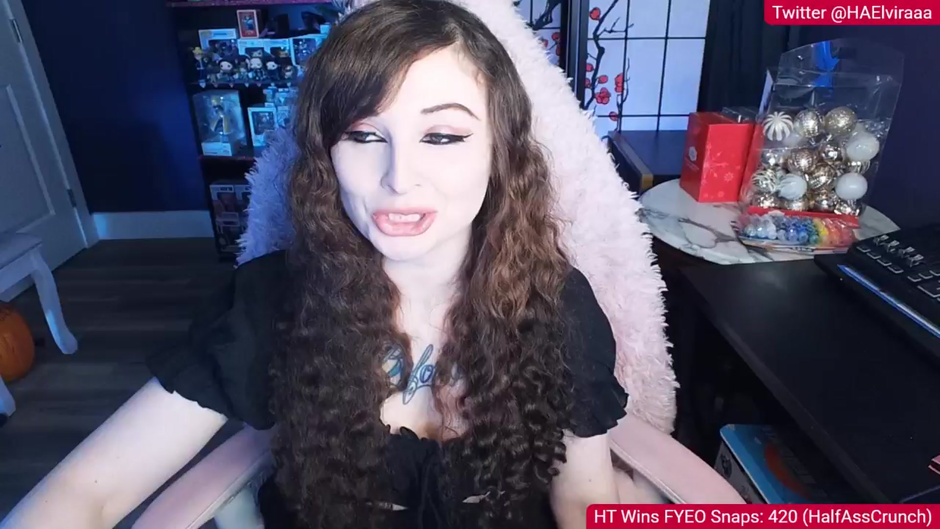 Gallery image thumbnail from Elviraaa's myfreecams stream on, 11/23/2025, 12:53 image 1 of 20
