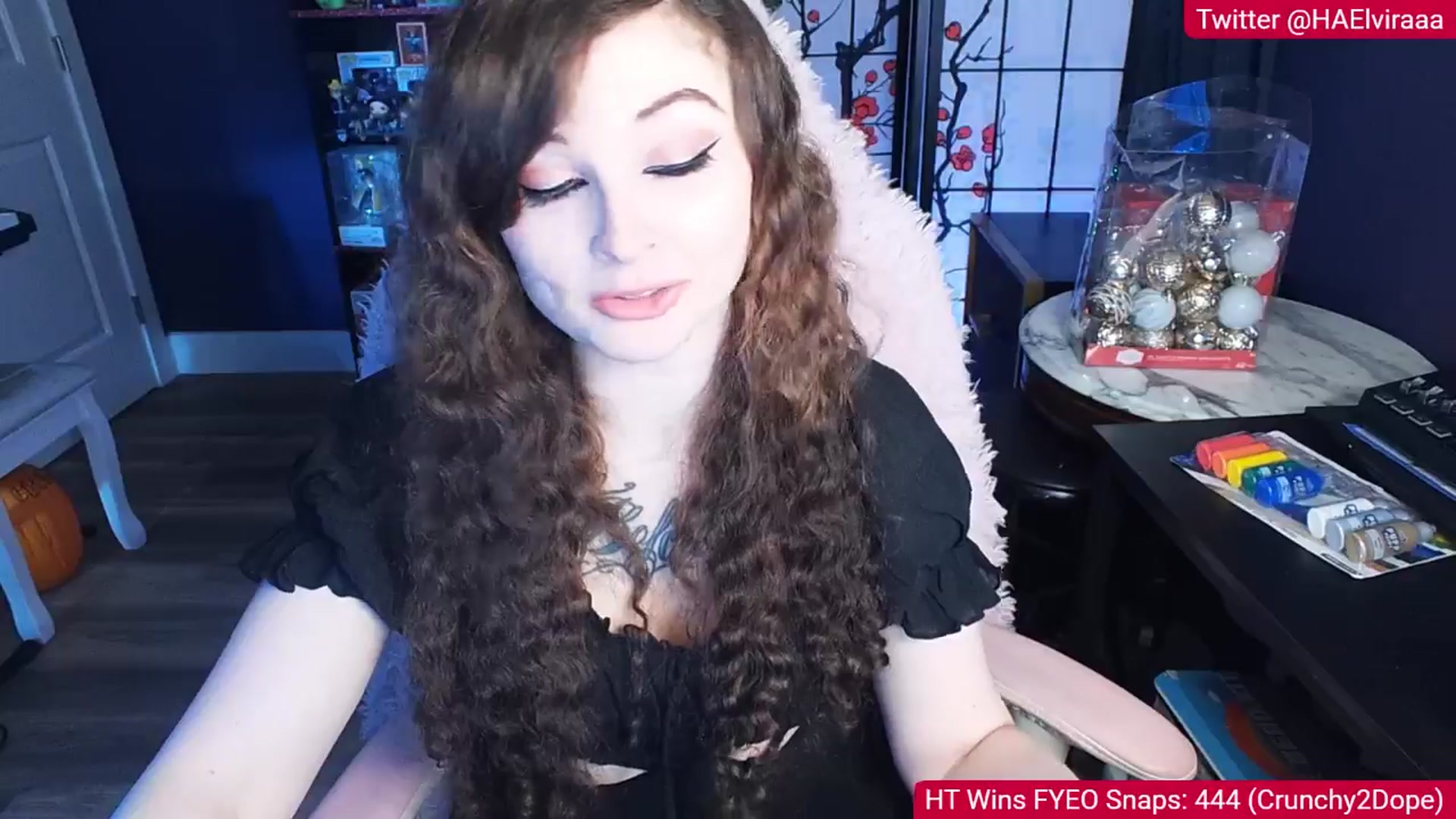 Gallery image thumbnail from Elviraaa's myfreecams stream on, 11/23/2025, 12:53 image 7 of 20