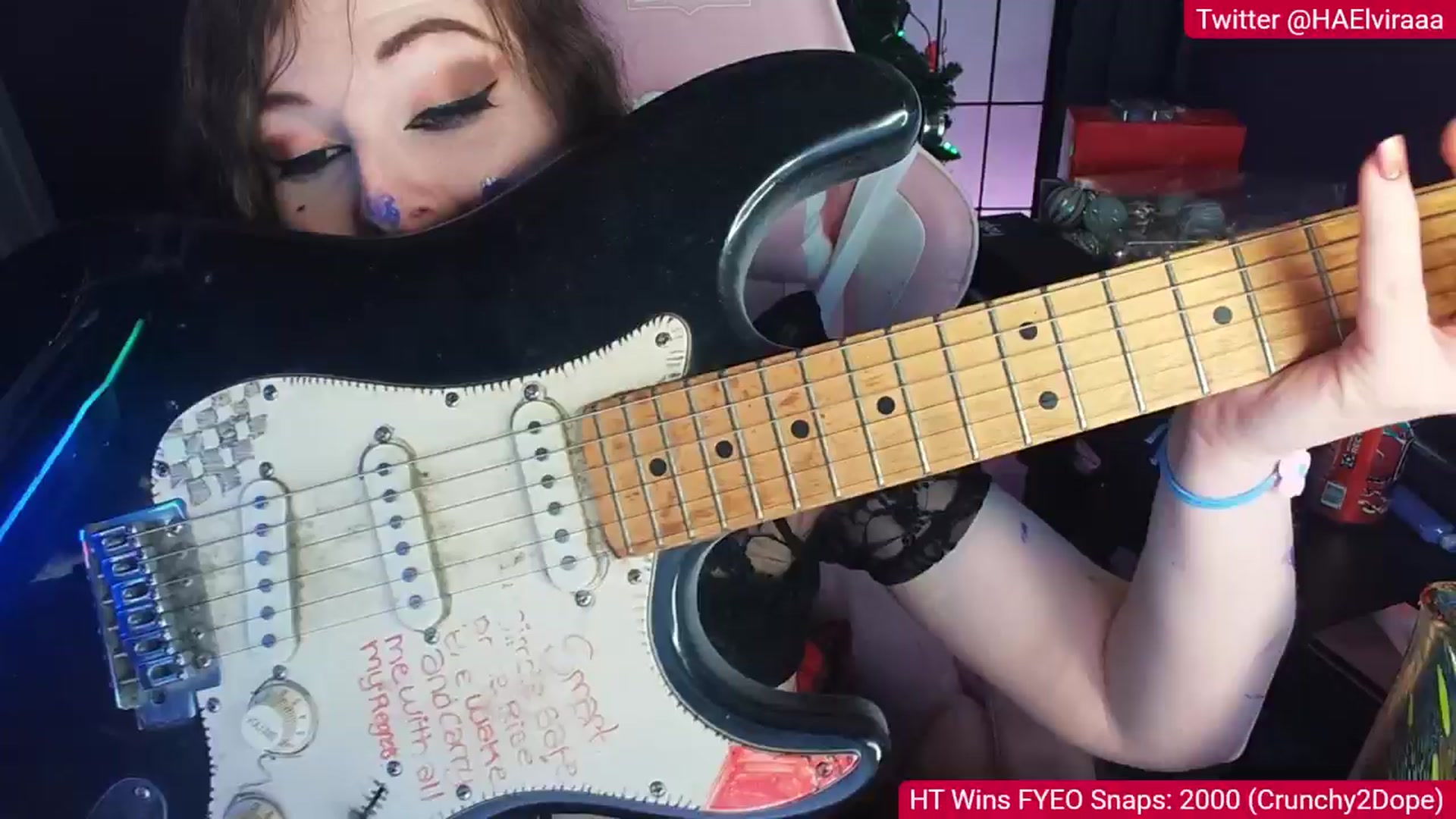 Gallery image thumbnail from Elviraaa's myfreecams stream on, 11/30/2025, 12:39 image 8 of 20