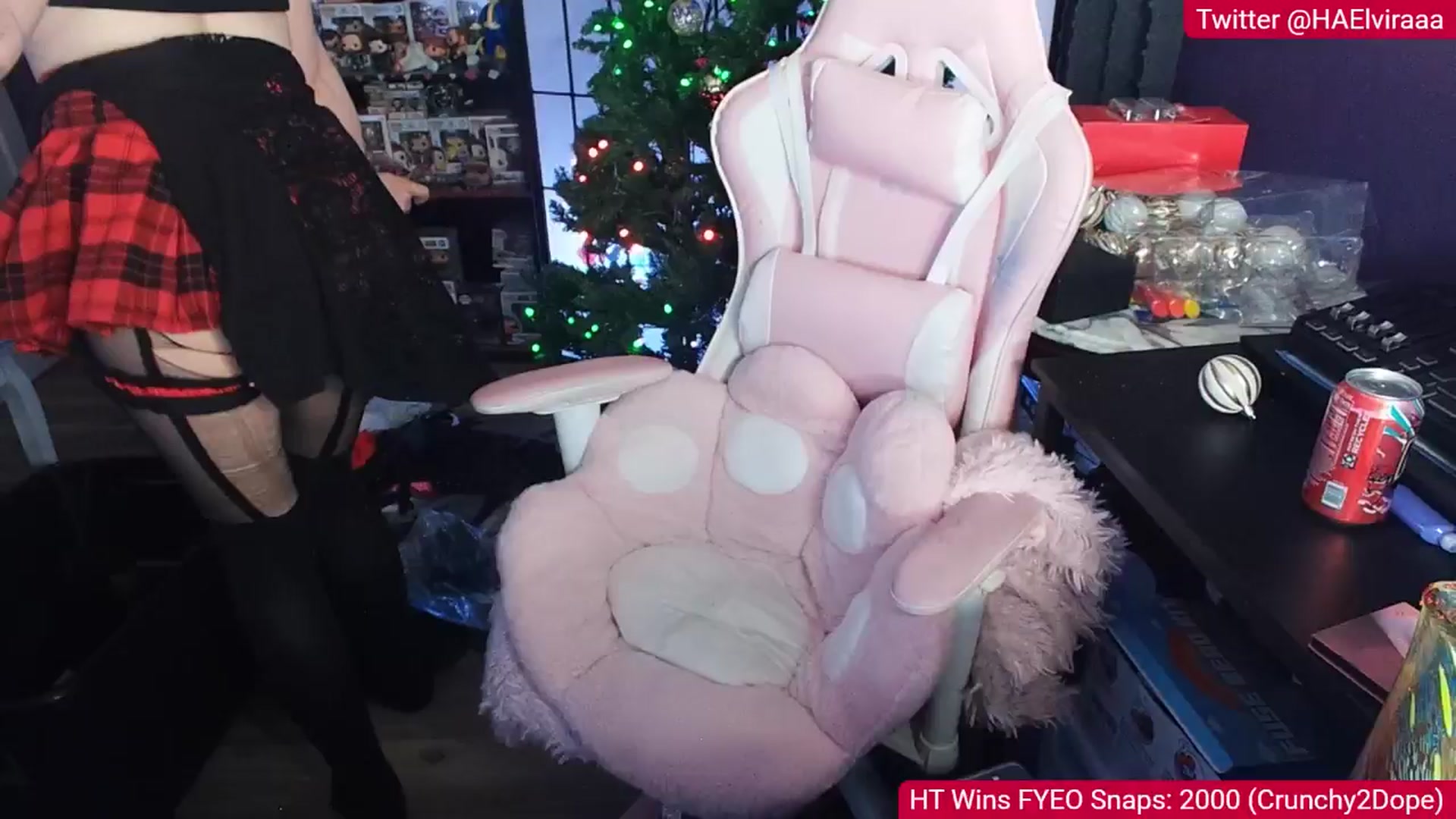 Gallery image thumbnail from Elviraaa's myfreecams stream on, 11/30/2025, 12:39 image 14 of 20