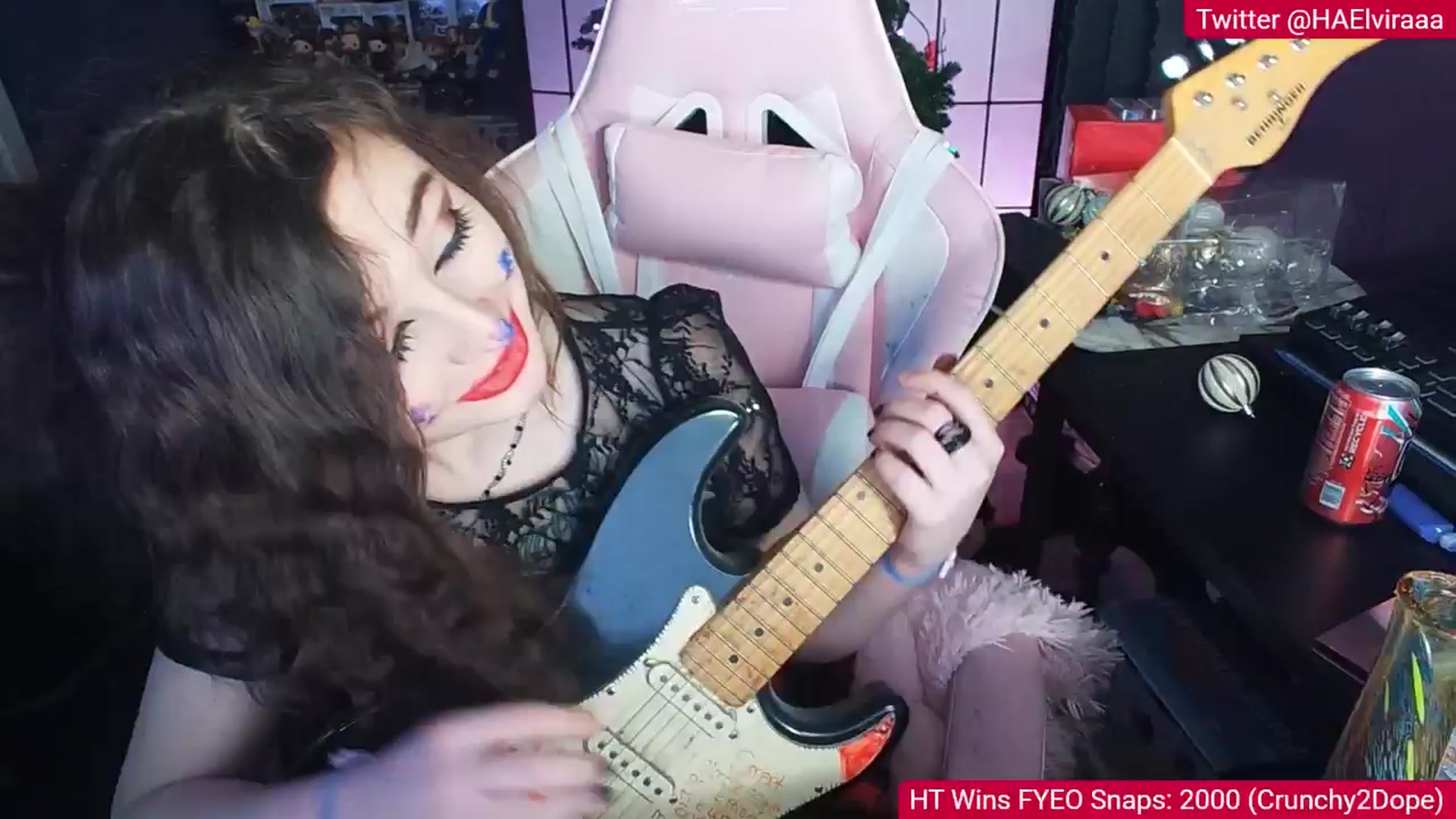 Gallery image thumbnail from Elviraaa's myfreecams stream on, 11/30/2025, 12:39 image 2 of 20