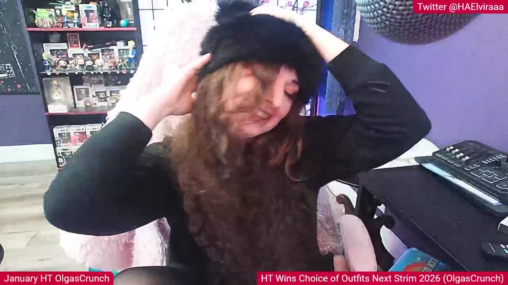 Gallery image thumbnail from Elviraaa's myfreecams stream on, 01/11/2026, 13:42 image 10 of 20