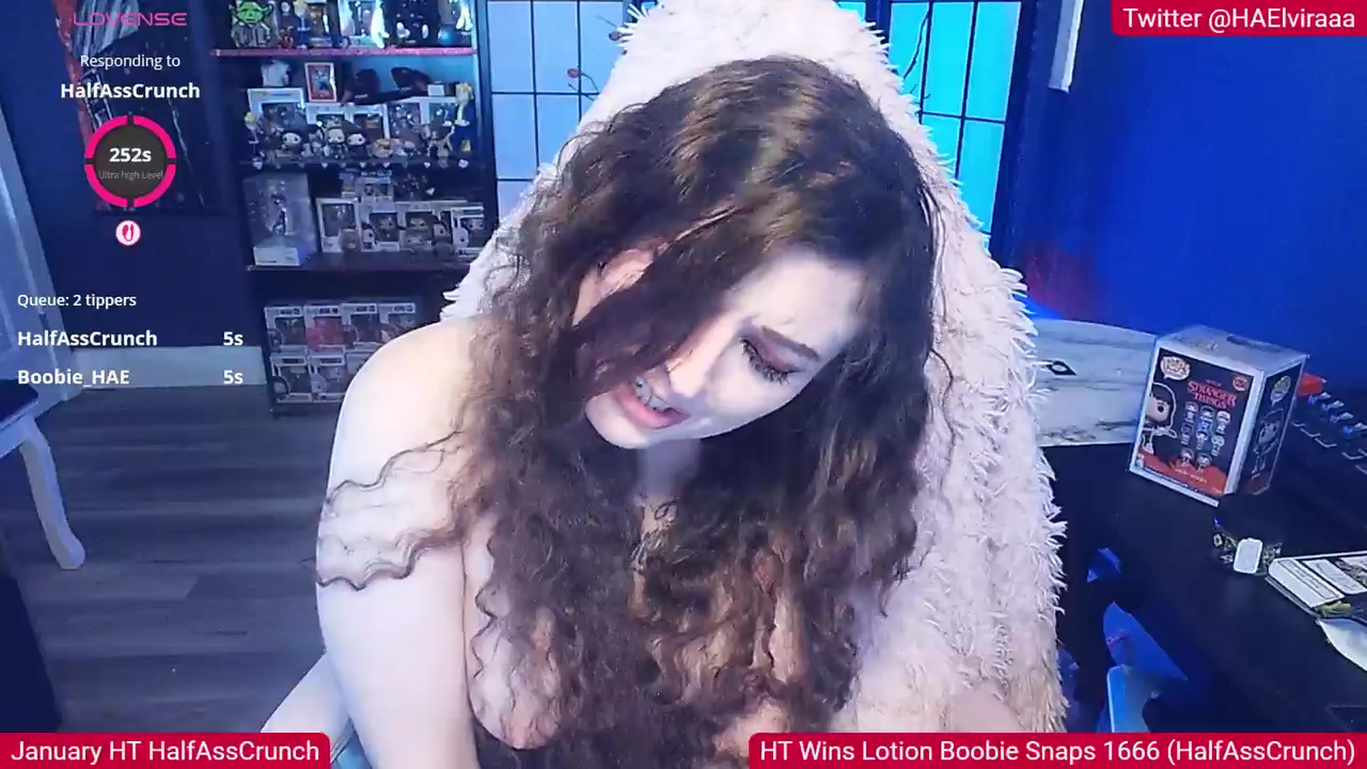 Gallery image thumbnail from Elviraaa's myfreecams stream on, 02/01/2026, 13:25 image 11 of 20