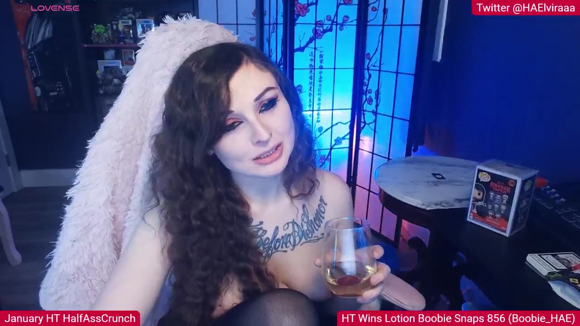 Gallery image thumbnail from Elviraaa's myfreecams stream on, 02/01/2026, 13:25 image 6 of 20