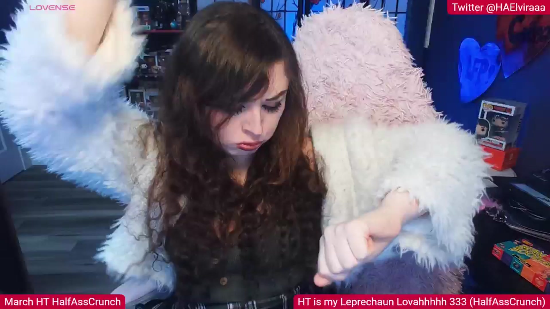 Gallery image thumbnail from Elviraaa's myfreecams stream on, 03/15/2026, 09:35 image 2 of 20