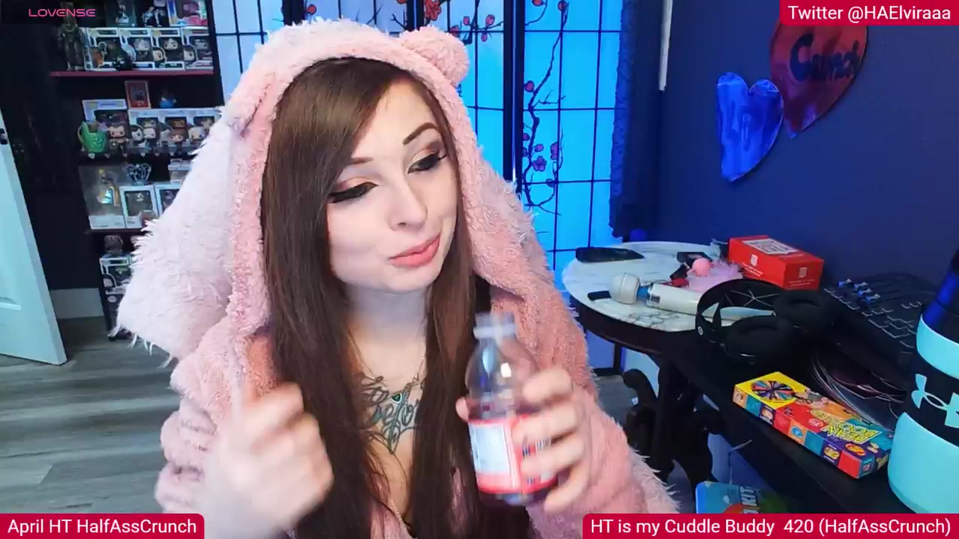 Gallery image thumbnail from Elviraaa's myfreecams stream on, 04/12/2026, 09:06 image 16 of 20