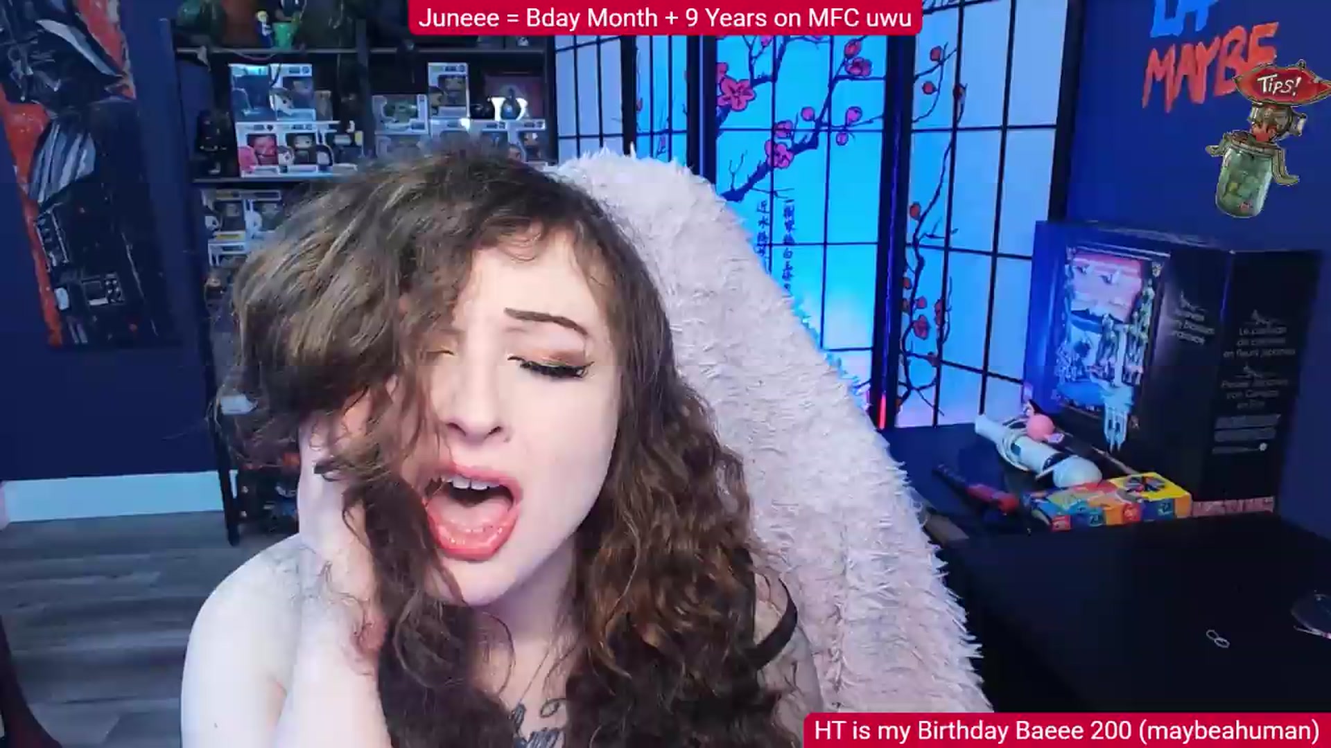 Gallery image thumbnail from Elviraaa's myfreecams stream on, 06/21/2026, 10:51 image 1 of 20