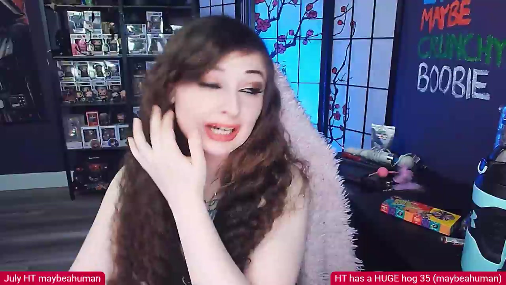 Gallery image thumbnail from Elviraaa's myfreecams stream on, 07/19/2026, 06:23 image 15 of 20