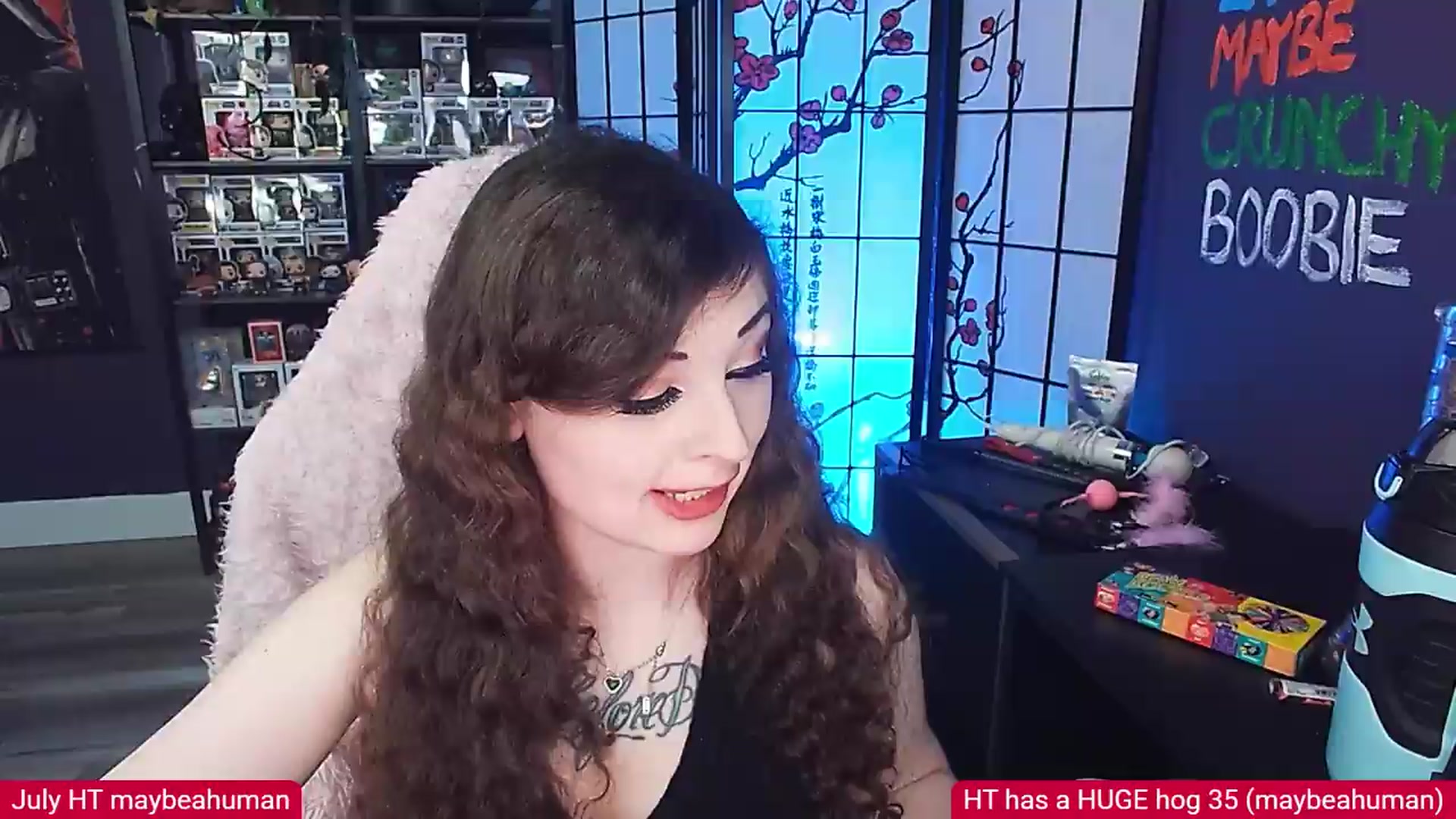 Gallery image thumbnail from Elviraaa's myfreecams stream on, 07/19/2026, 06:23 image 1 of 20