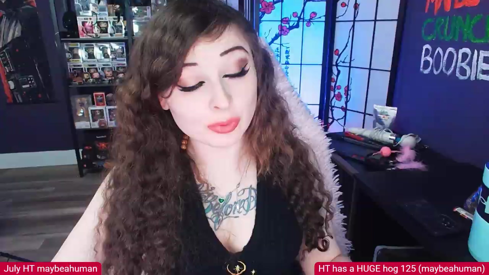 Gallery image thumbnail from Elviraaa's myfreecams stream on, 07/19/2026, 08:55 image 4 of 20
