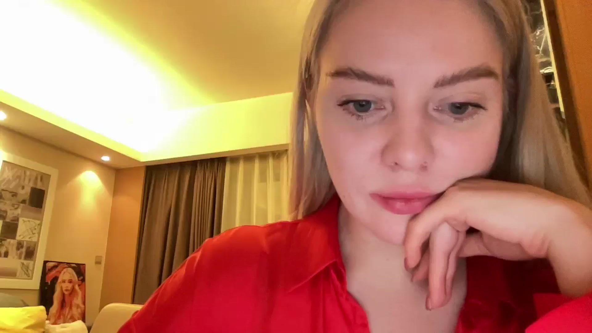 Gallery image thumbnail from Elvoryn's myfreecams stream on, 03/15/2026, 18:57 image 19 of 20