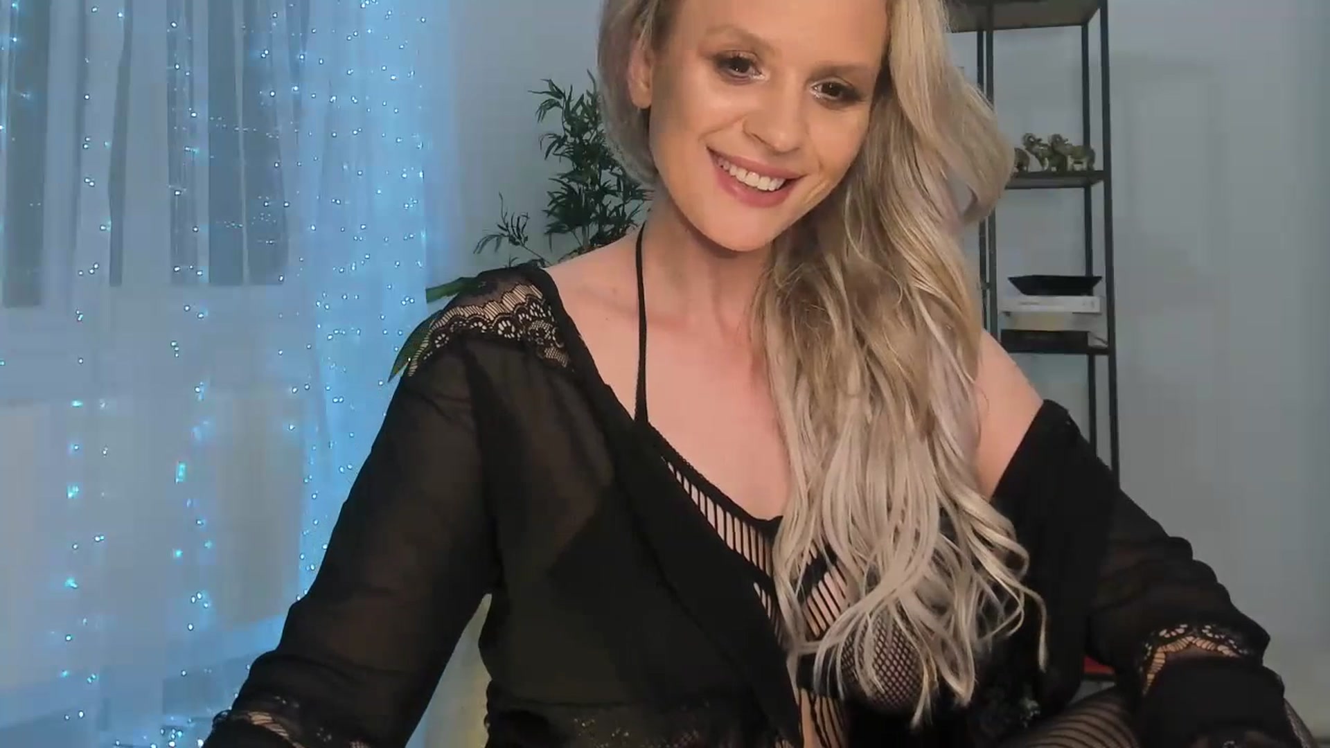 Gallery image thumbnail from ElyUrFutureEx's myfreecams stream on, 07/21/2023, 01:39 image 9 of 20