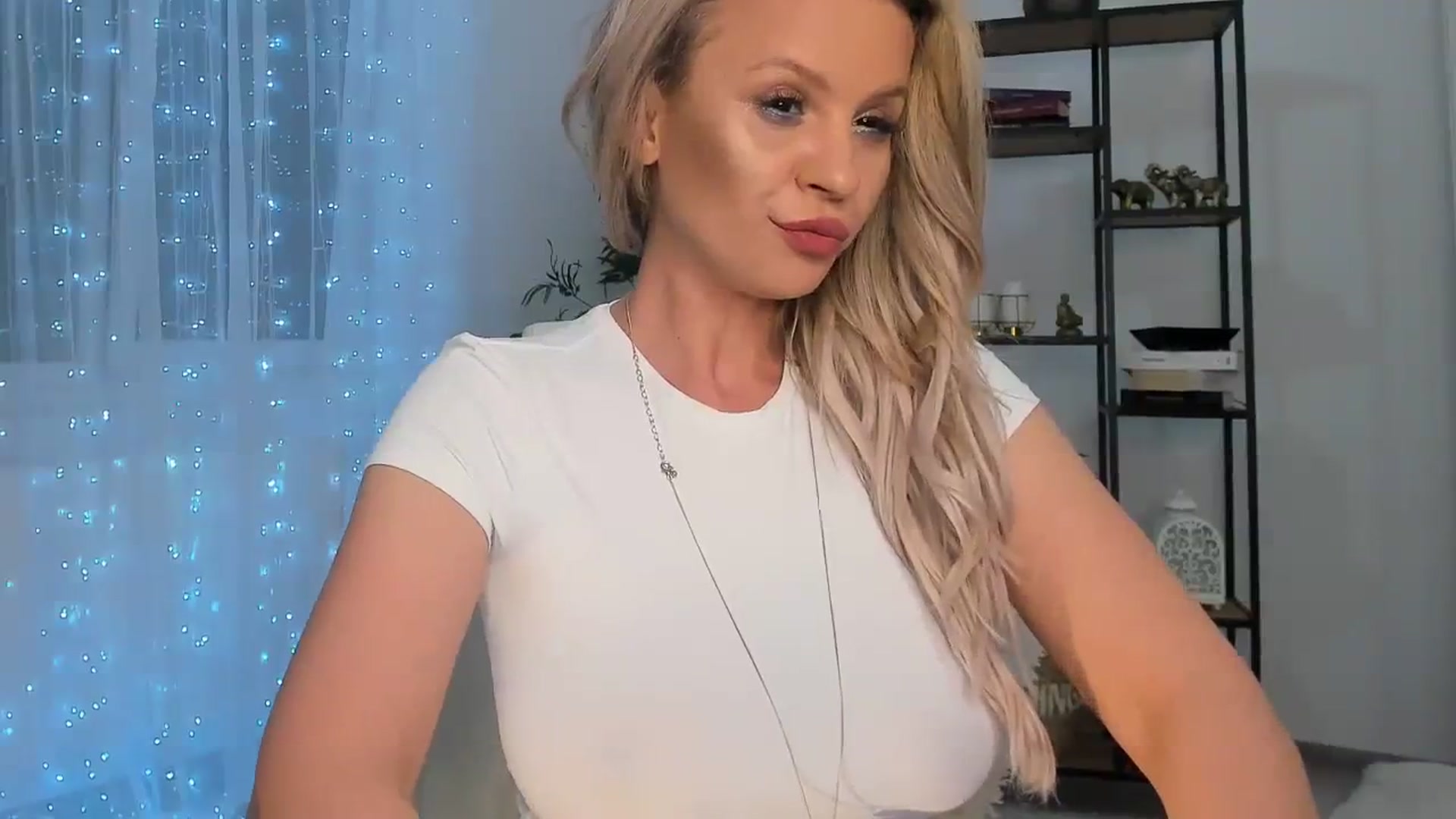 Gallery image thumbnail from ElyUrFutureEx's myfreecams stream on, 07/27/2023, 02:47 image 2 of 20