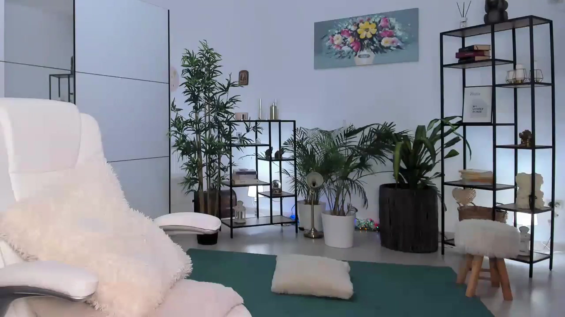 Gallery image thumbnail from ElyUrFutureEx's myfreecams stream on, 12/18/2023, 02:27 image 14 of 20