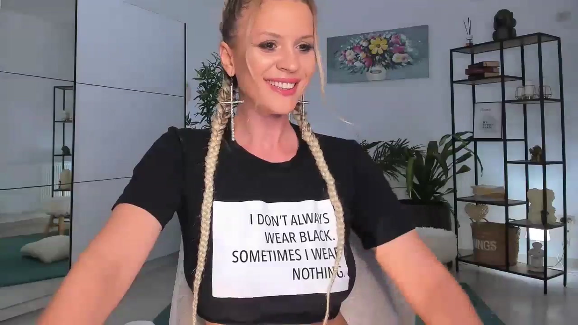 Gallery image thumbnail from ElyUrFutureEx's myfreecams stream on, 12/30/2023, 24:01 image 6 of 20