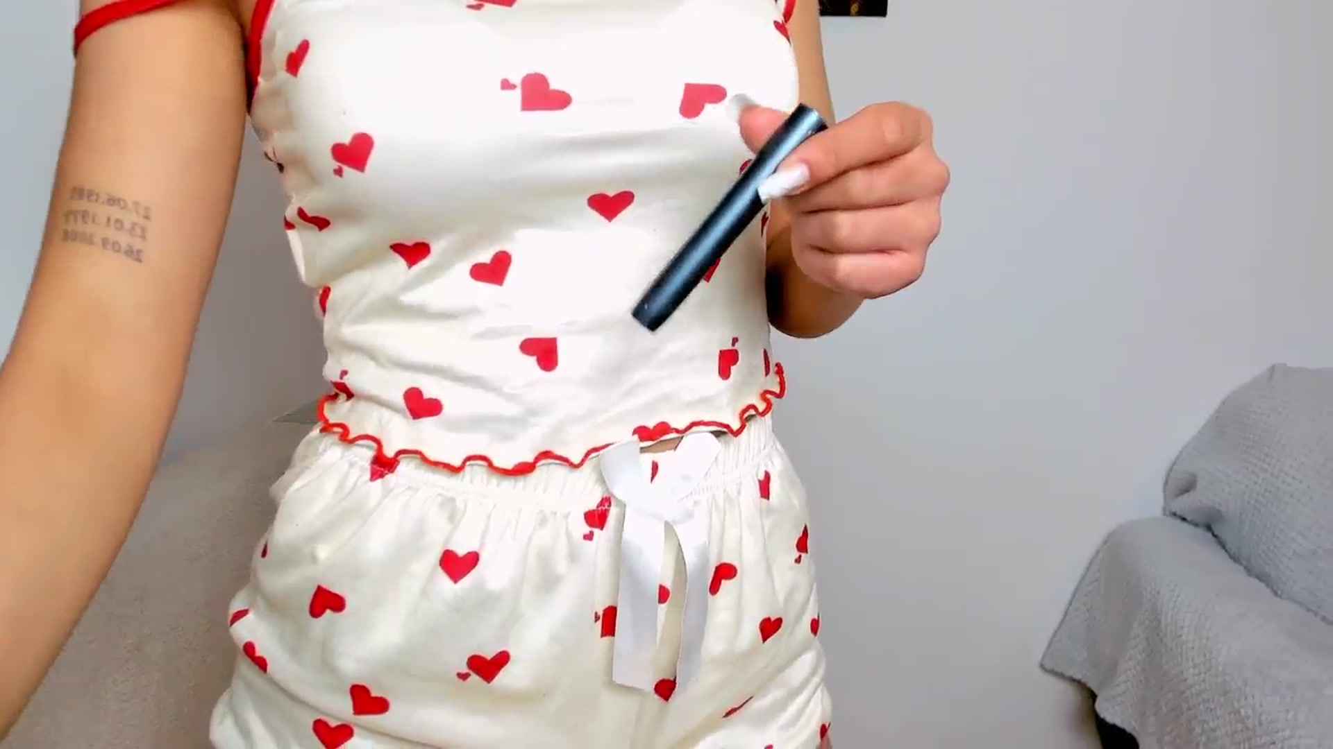 Gallery image thumbnail from Elyaana's myfreecams stream on, 12/14/2025, 19:02 image 5 of 20