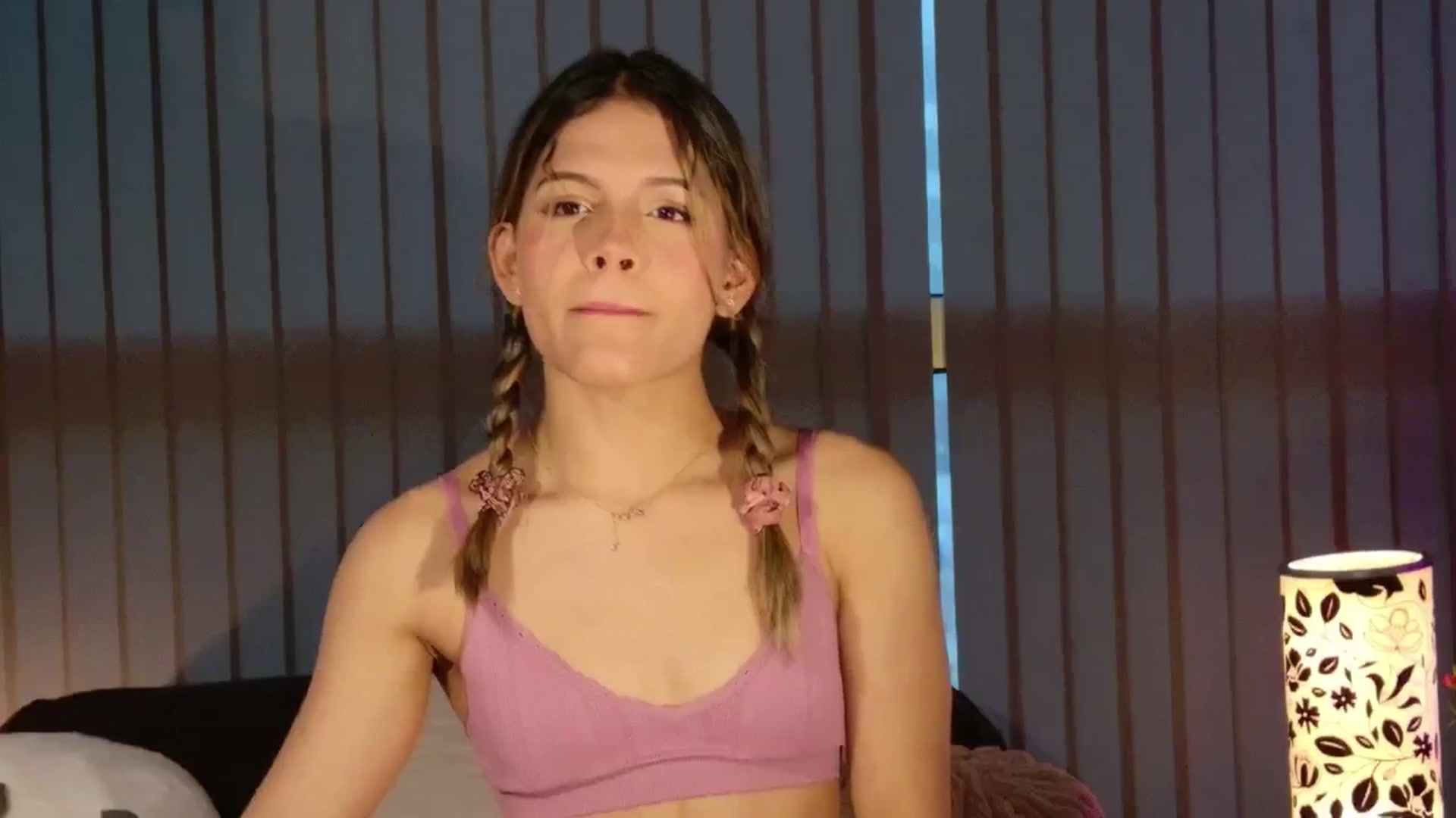 Gallery image thumbnail from Elyse's myfreecams stream on, 03/10/2026, 09:00 image 20 of 20