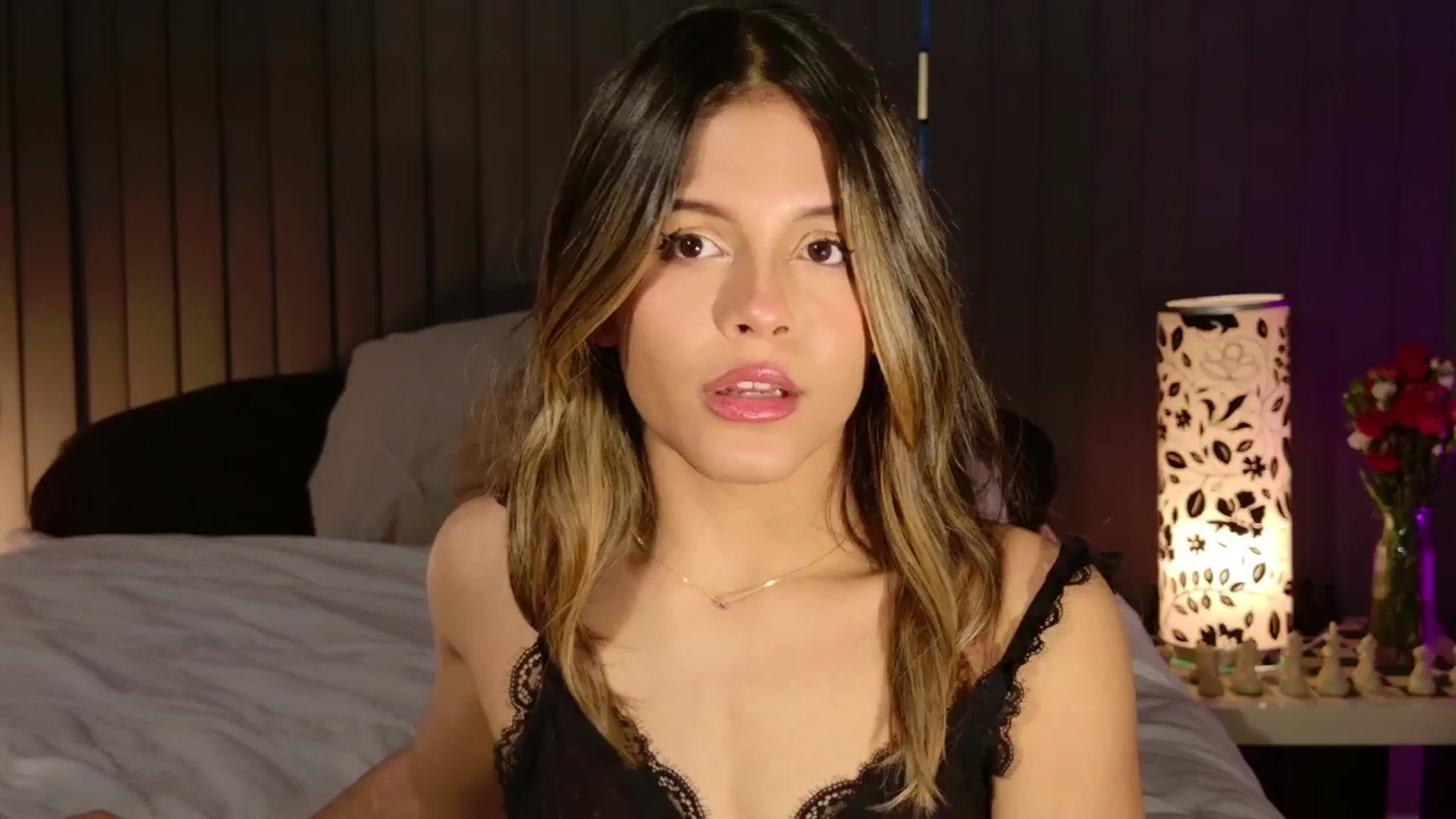 Gallery image thumbnail from Elyse's myfreecams stream on, 03/14/2026, 16:51 image 6 of 20