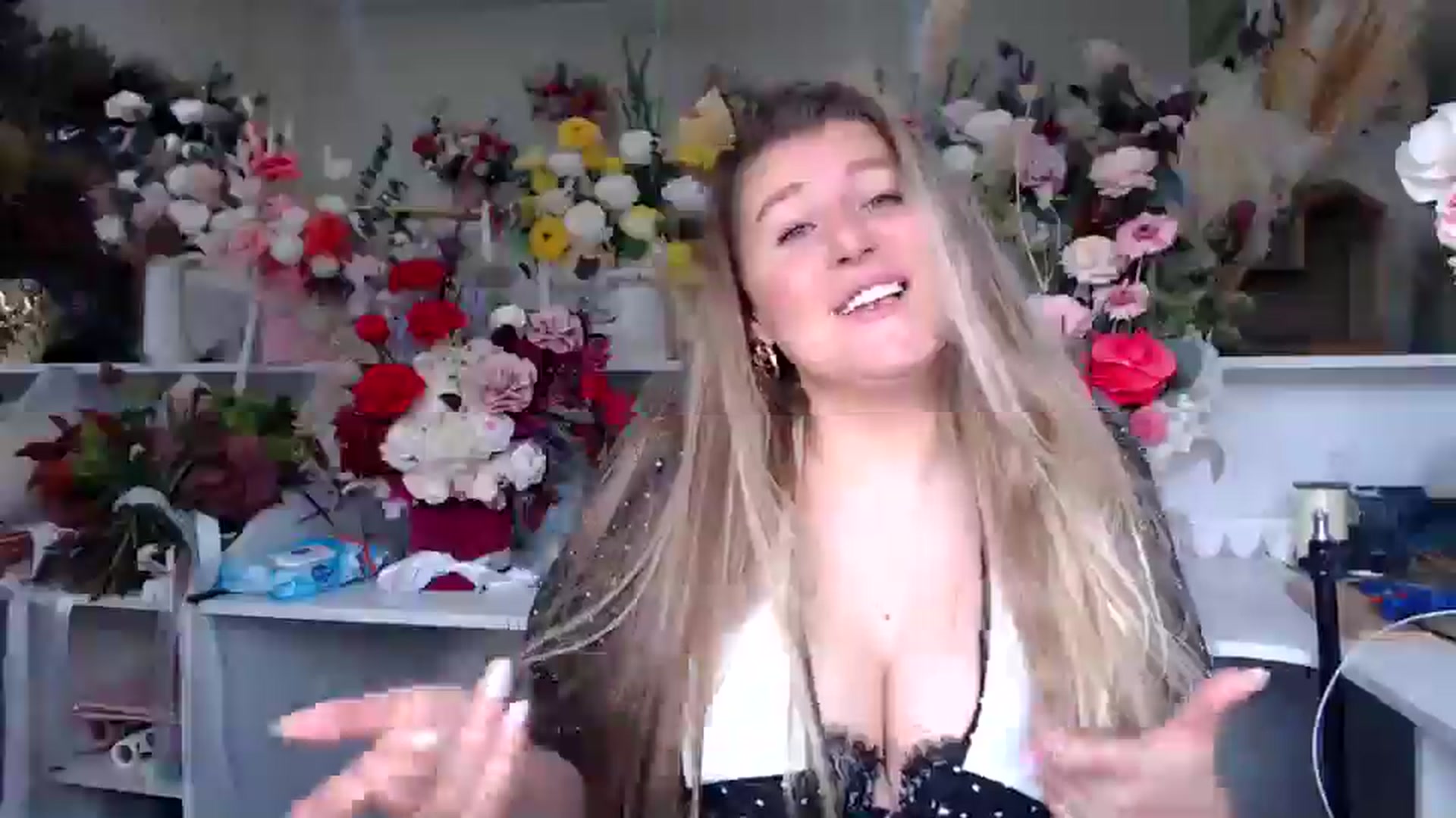 Gallery image thumbnail from Elysera's myfreecams stream on, 09/15/2025, 08:11 image 14 of 20