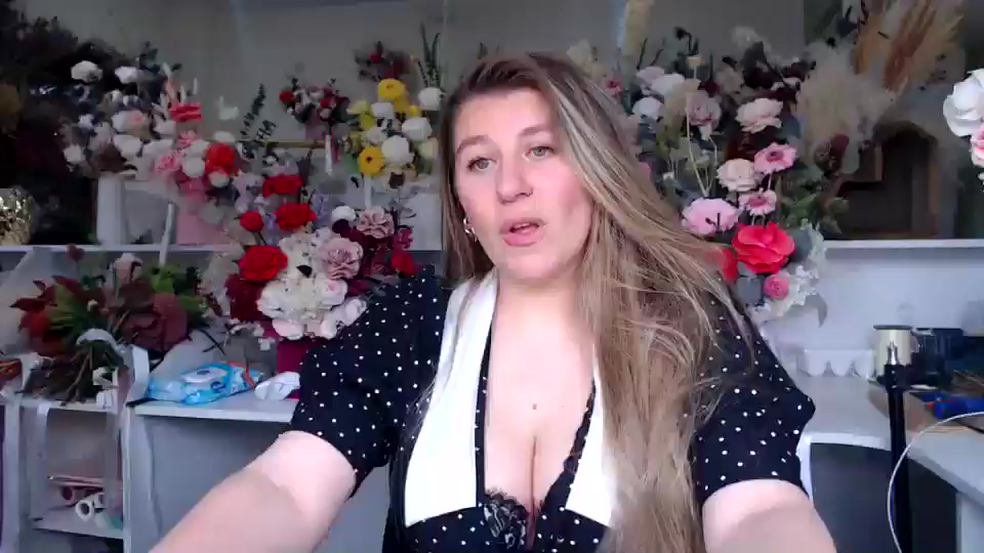 Gallery image thumbnail from Elysera's myfreecams stream on, 09/15/2025, 08:11 image 17 of 20
