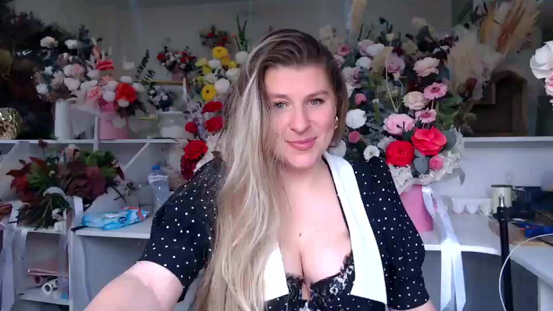 Gallery image thumbnail from Elysera's myfreecams stream on, 09/15/2025, 09:30 image 3 of 20