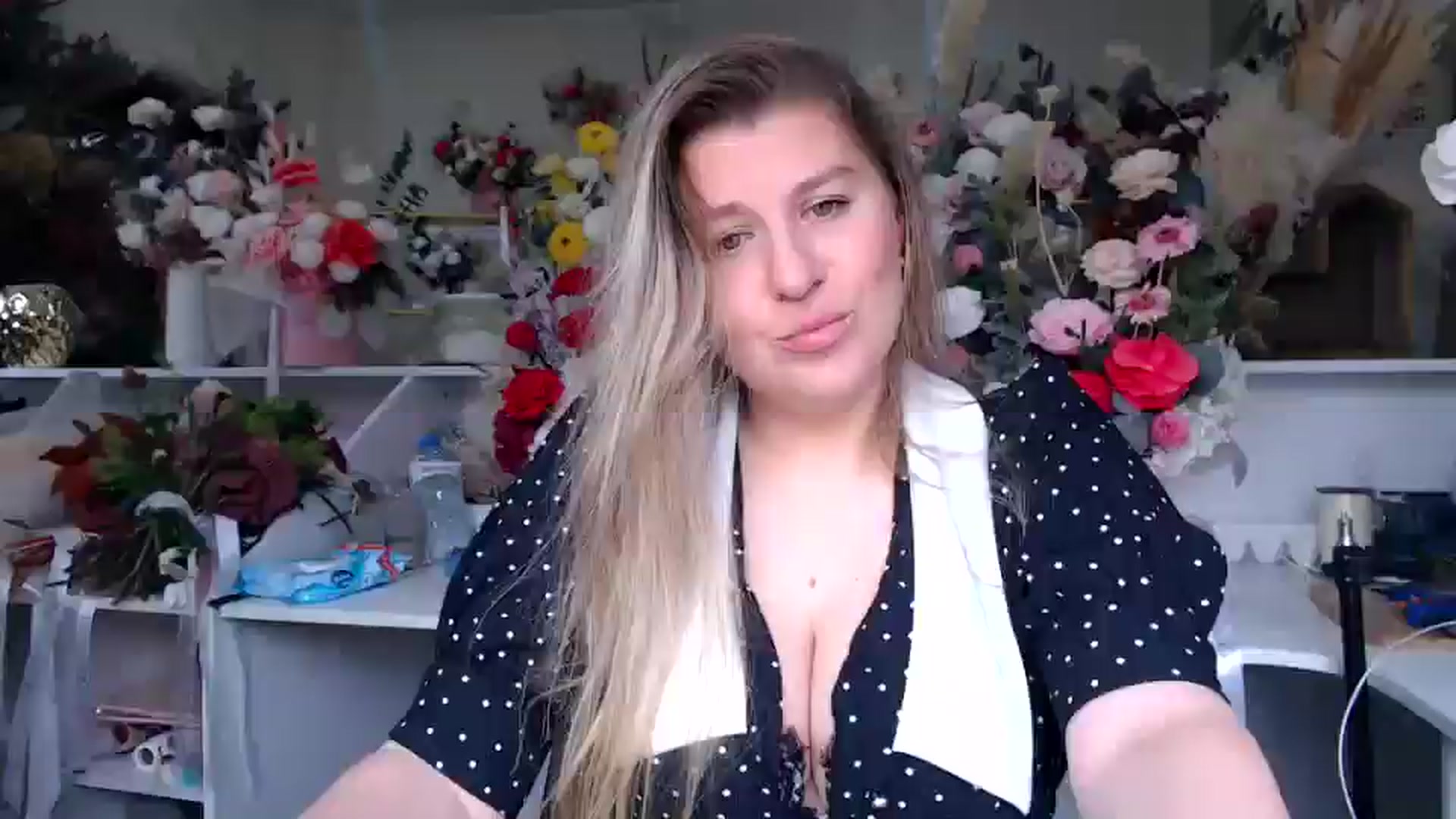 Gallery image thumbnail from Elysera's myfreecams stream on, 09/15/2025, 09:30 image 14 of 20