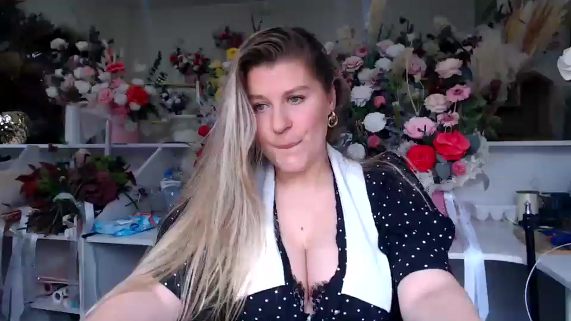Gallery image thumbnail from Elysera's myfreecams stream on, 09/15/2025, 09:30 image 11 of 20