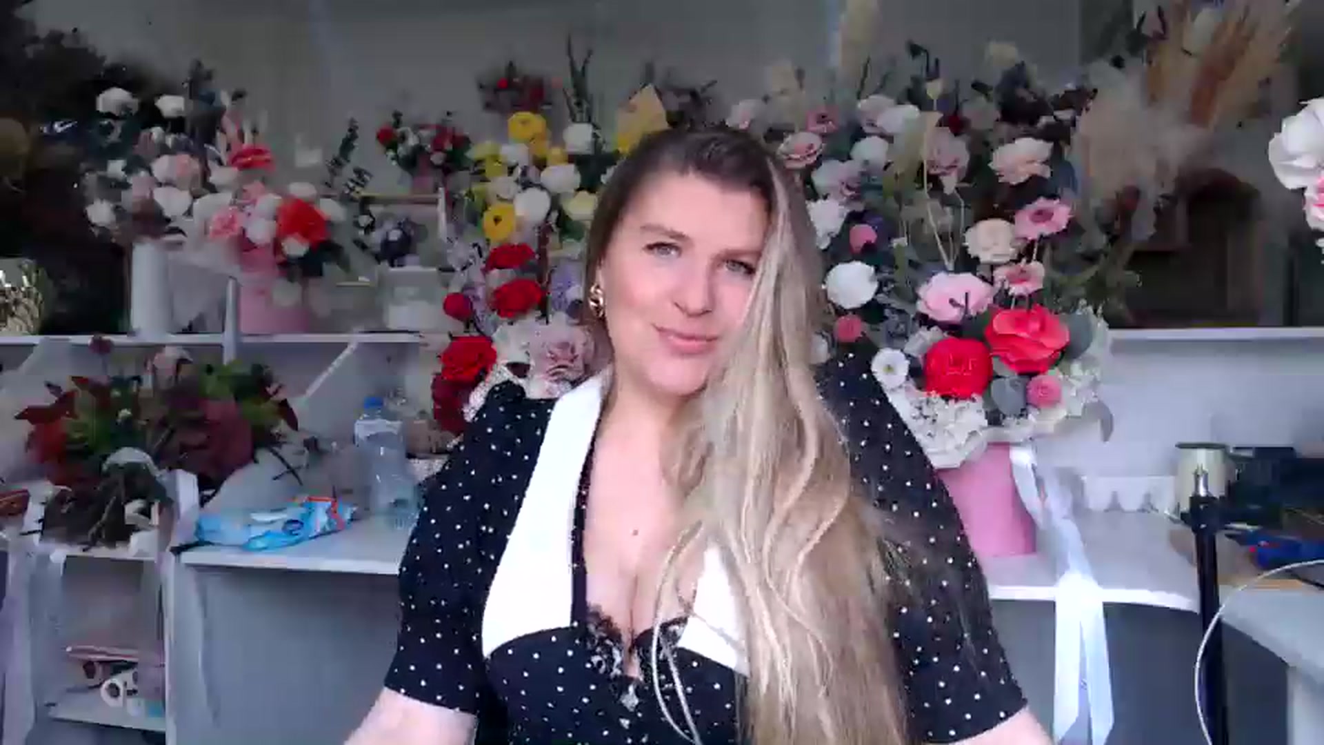 Gallery image thumbnail from Elysera's myfreecams stream on, 09/15/2025, 09:30 image 4 of 20