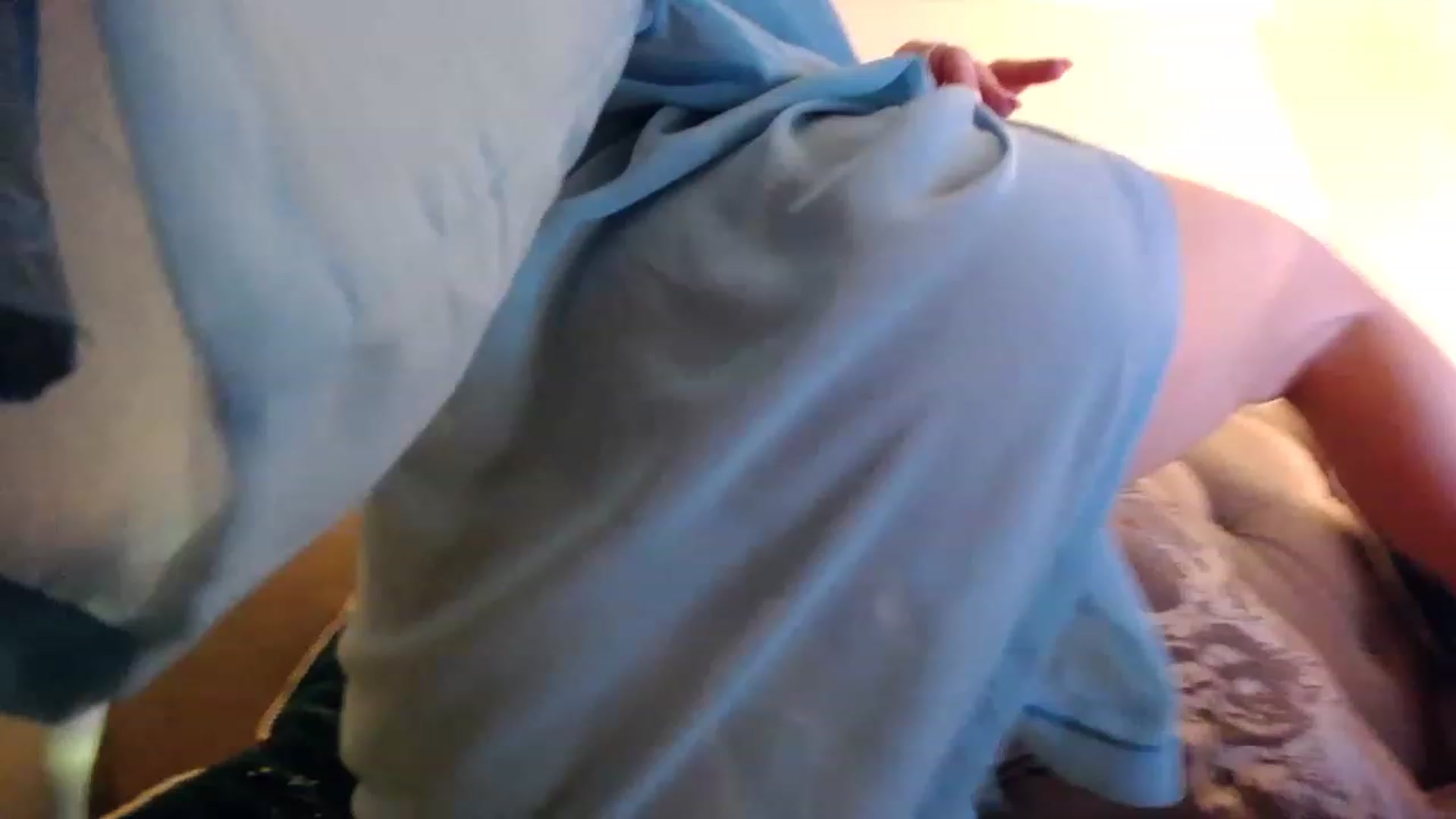 Gallery image thumbnail from Elysewine's myfreecams stream on, 11/19/2022, 05:27 image 9 of 20