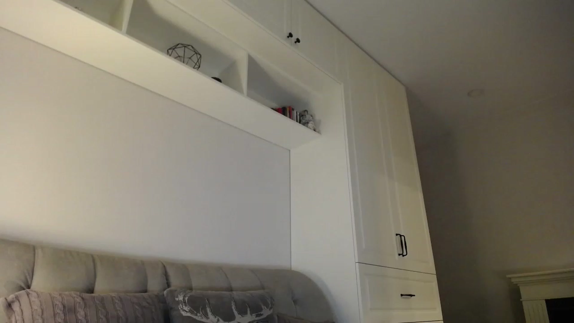Gallery image thumbnail from Elysewine's myfreecams stream on, 12/03/2022, 05:00 image 8 of 20