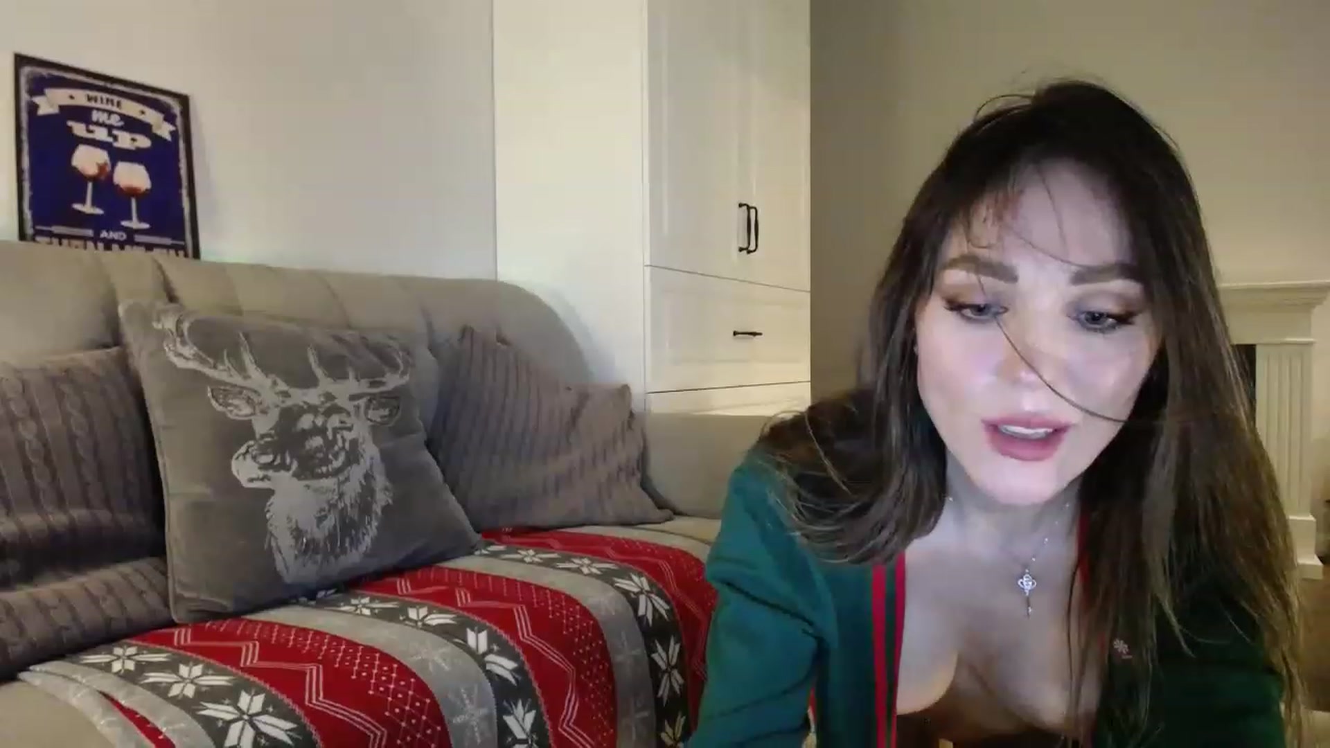 Gallery image thumbnail from Elysewine's myfreecams stream on, 12/03/2022, 06:54 image 7 of 20