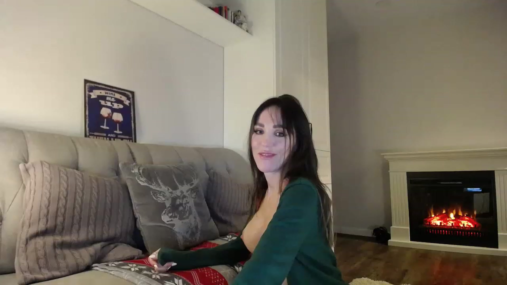 Gallery image thumbnail from Elysewine's myfreecams stream on, 12/03/2022, 09:10 image 16 of 20
