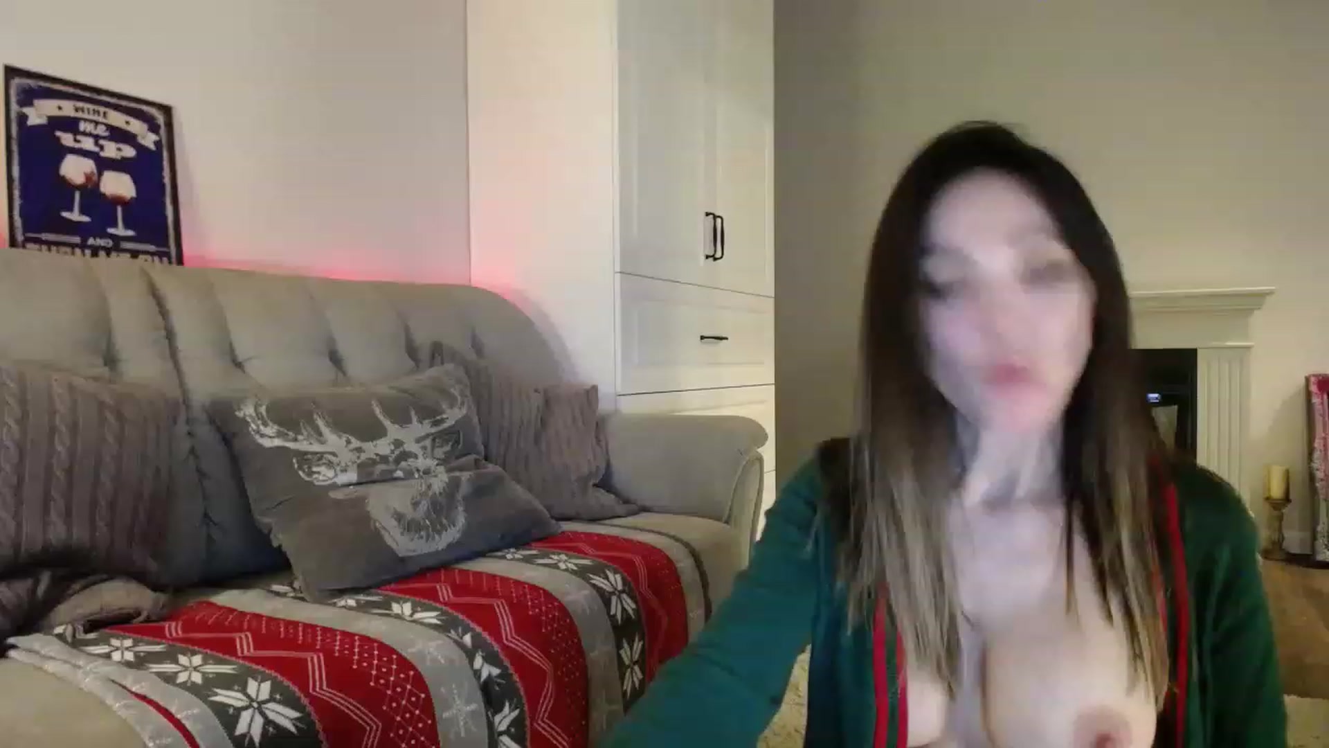 Gallery image thumbnail from Elysewine's myfreecams stream on, 12/03/2022, 09:10 image 6 of 20