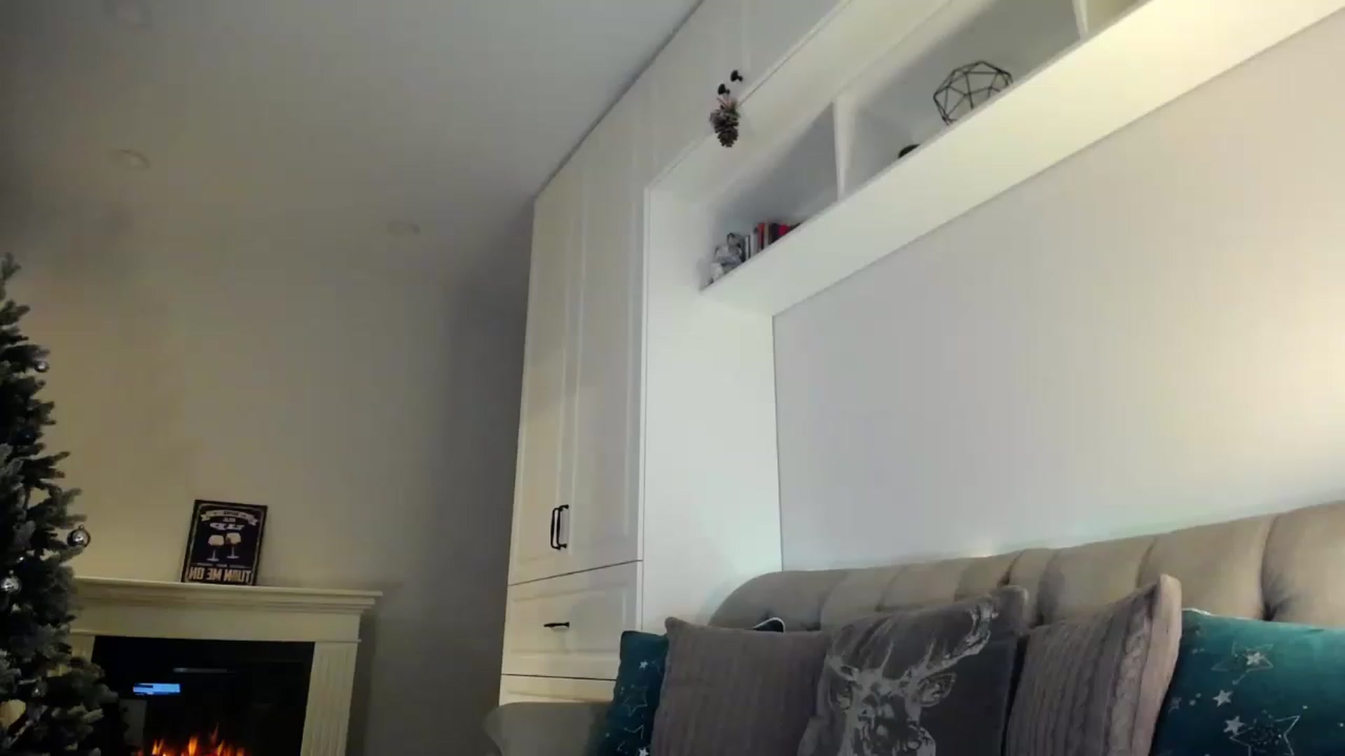 Gallery image thumbnail from Elysewine's myfreecams stream on, 12/10/2022, 04:07 image 20 of 20